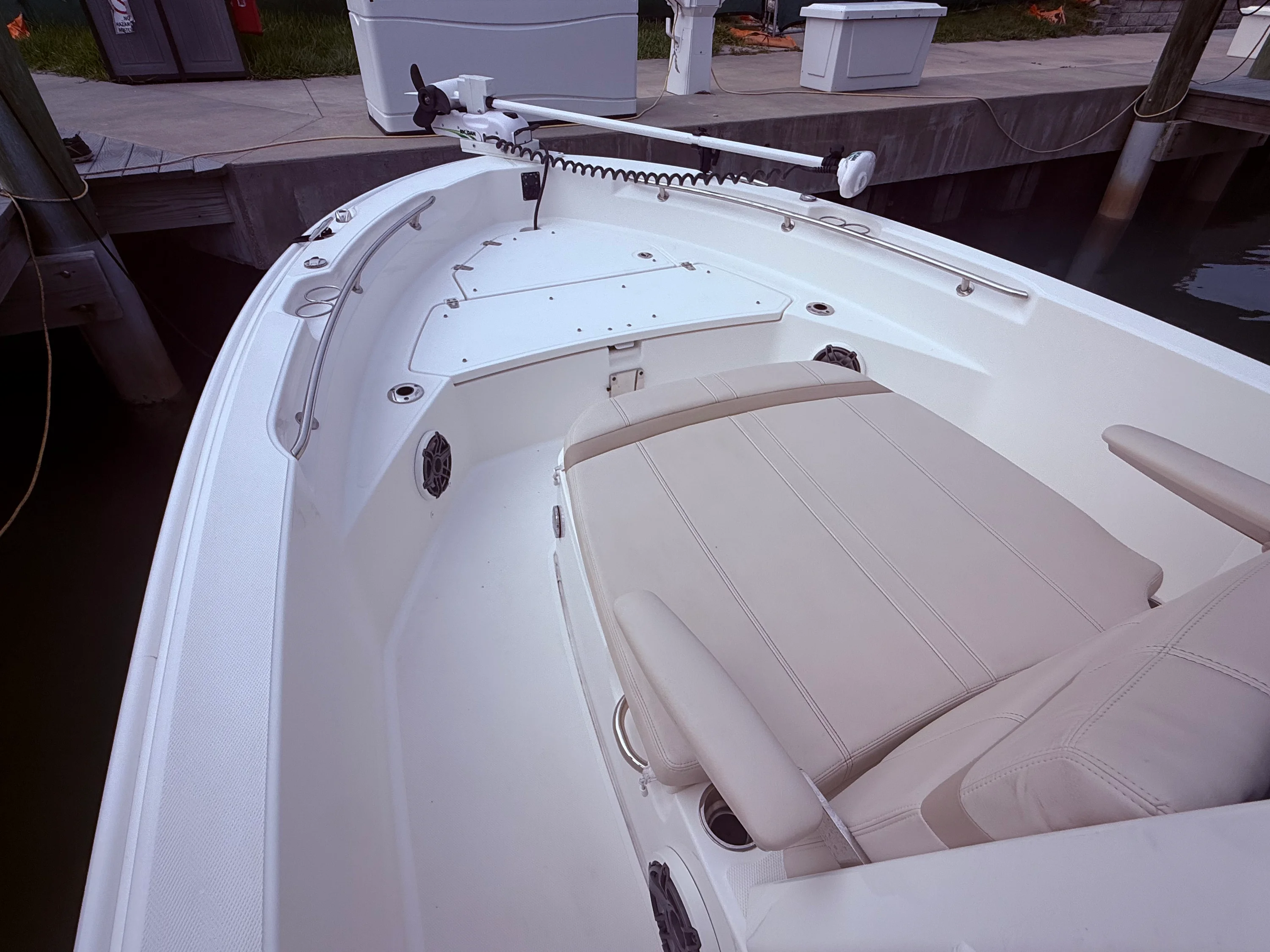 2024 Boston Whaler 22 DAUNTLESS Image Thumbnail #26