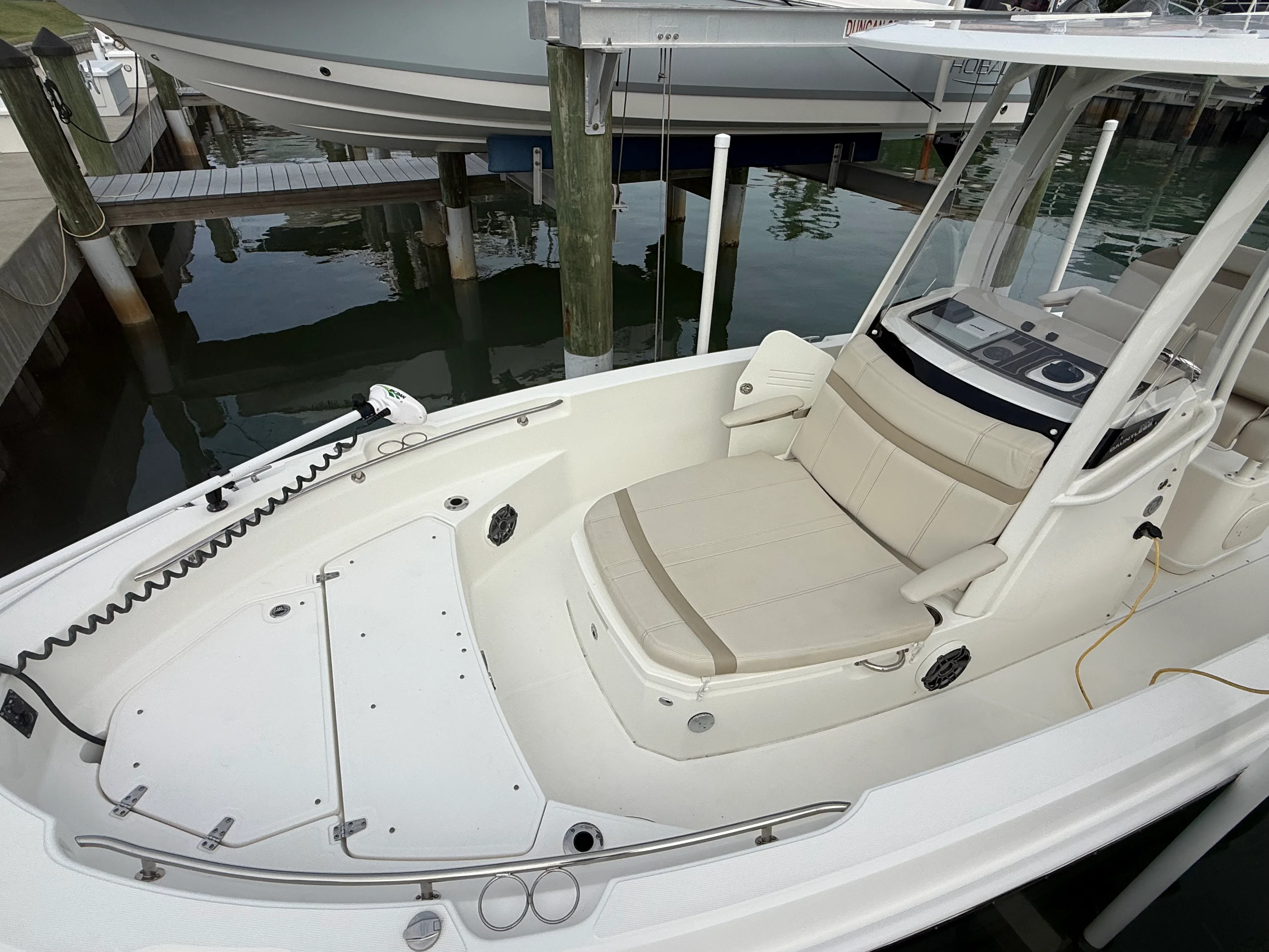 2024 Boston Whaler 22 DAUNTLESS Image Thumbnail #14