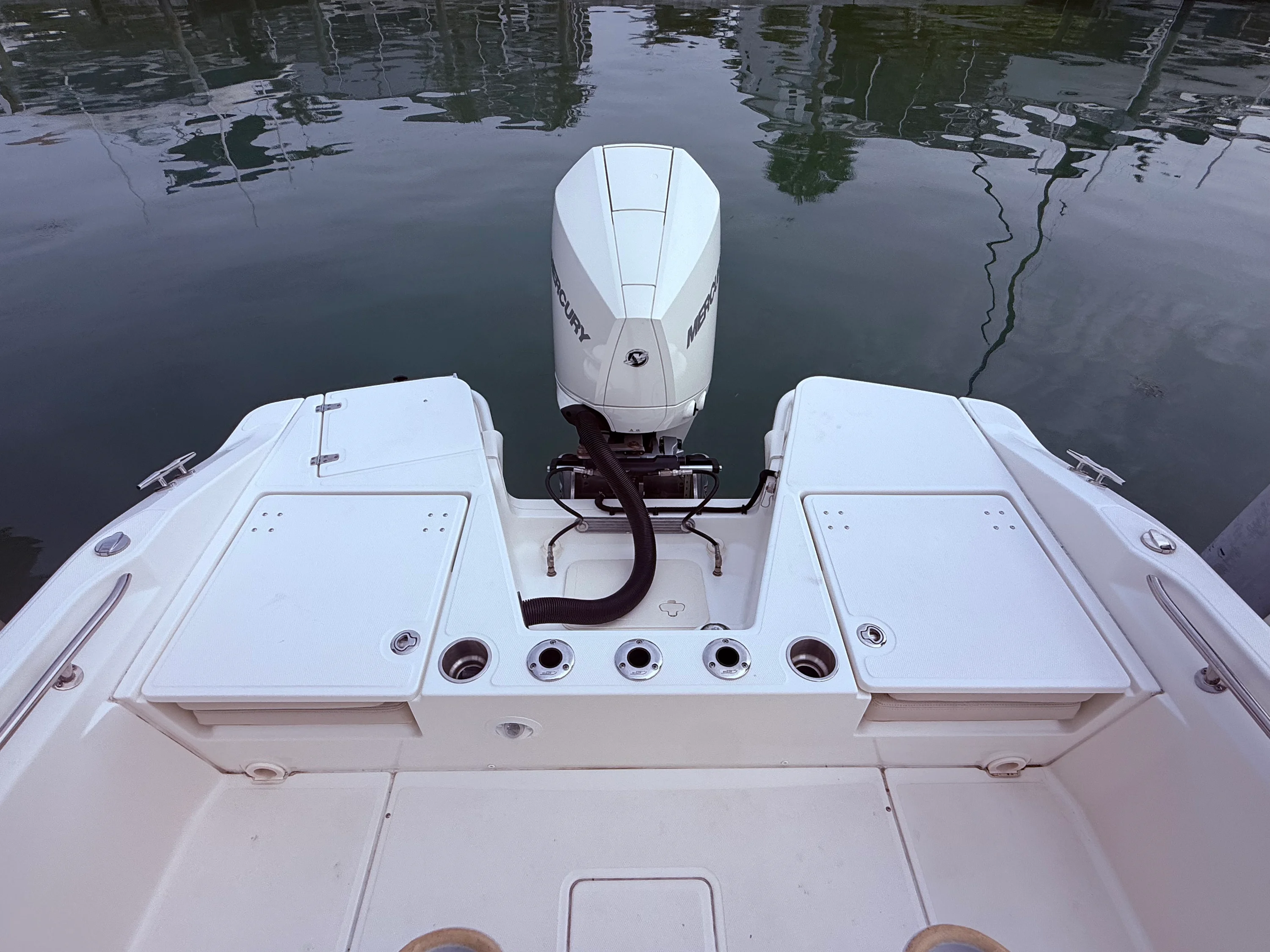 2024 Boston Whaler 22 DAUNTLESS Image Thumbnail #22