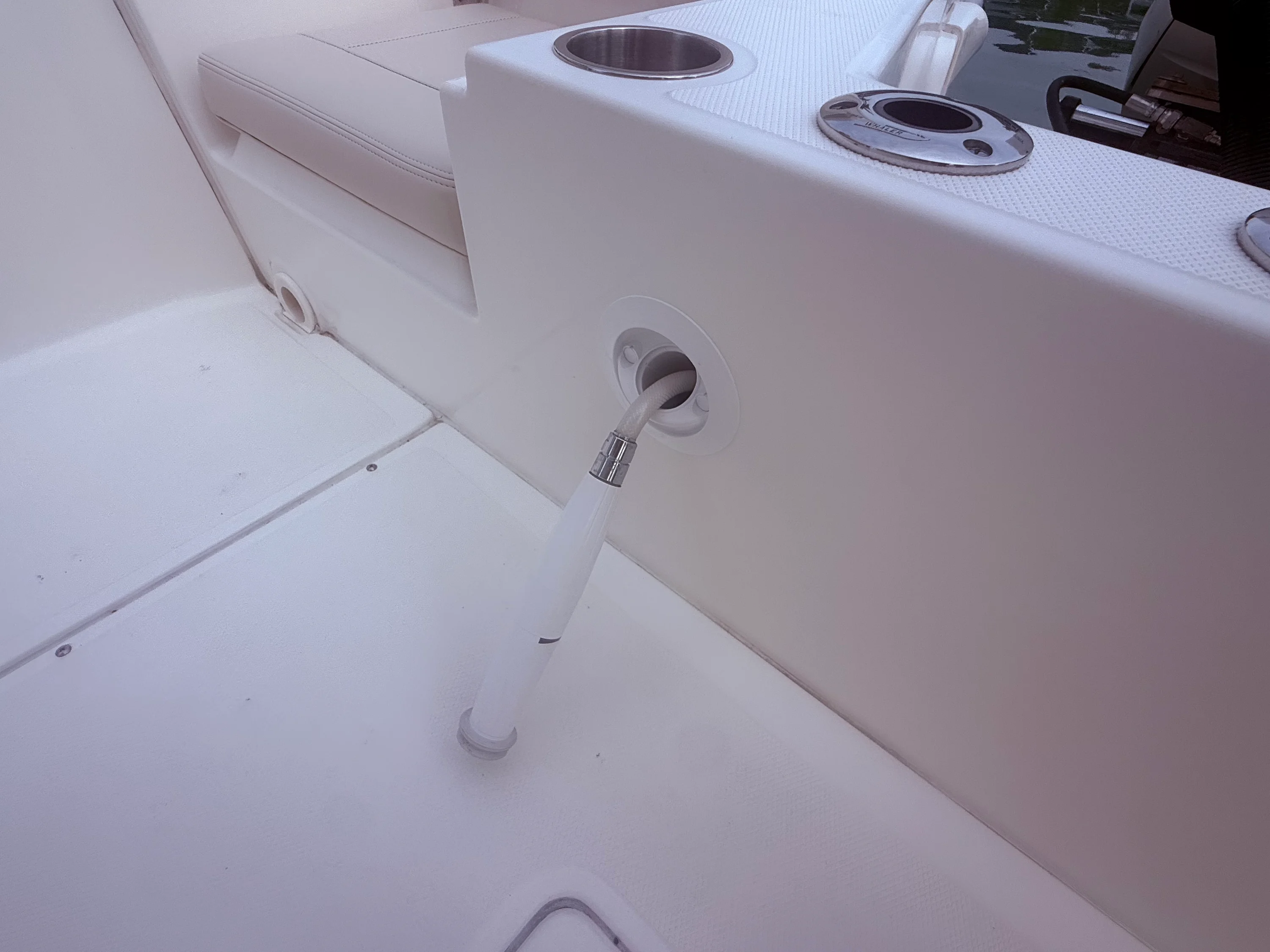 2024 Boston Whaler 22 DAUNTLESS Image Thumbnail #58