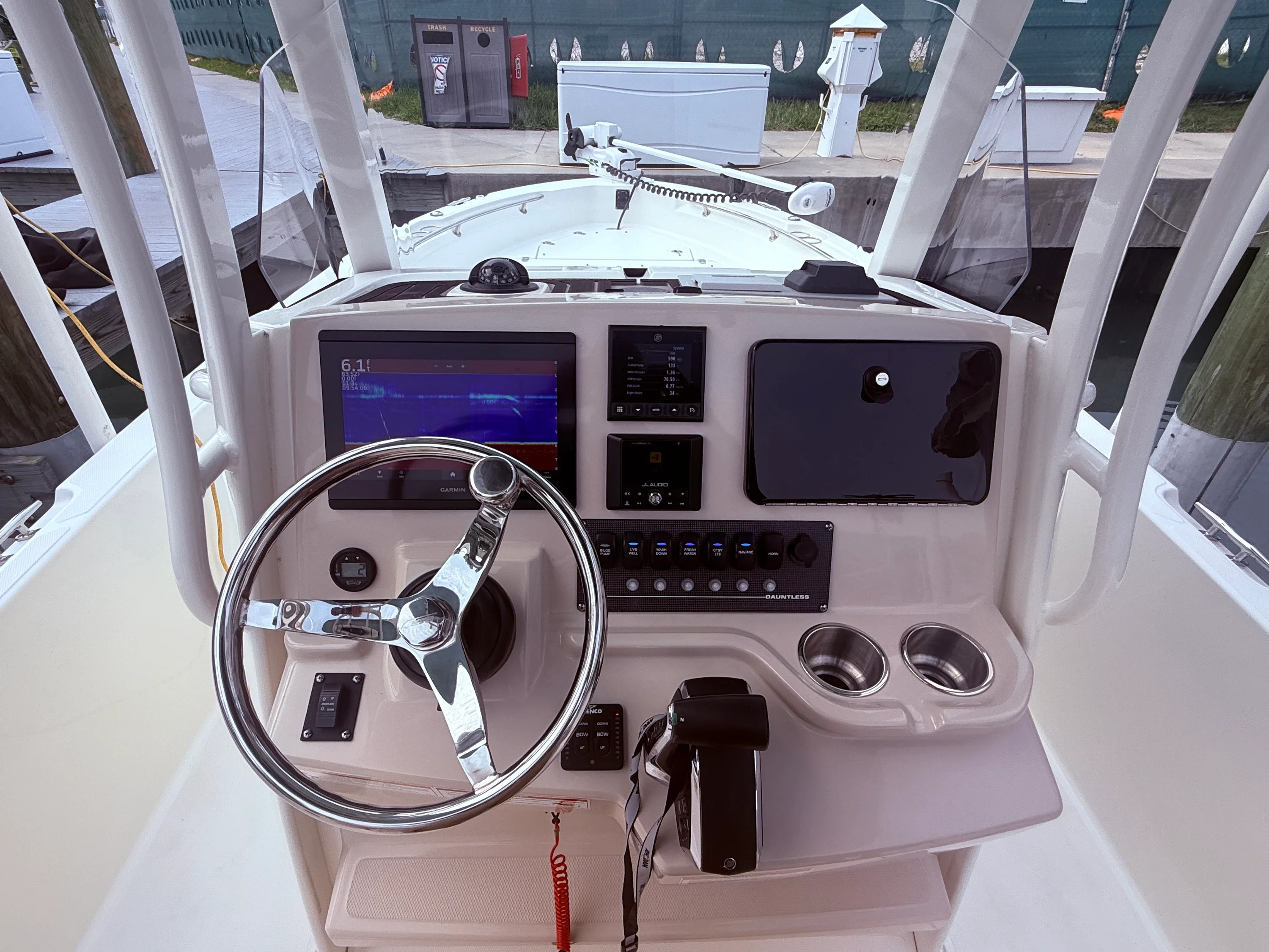 2024 Boston Whaler 22 DAUNTLESS Image Thumbnail #38