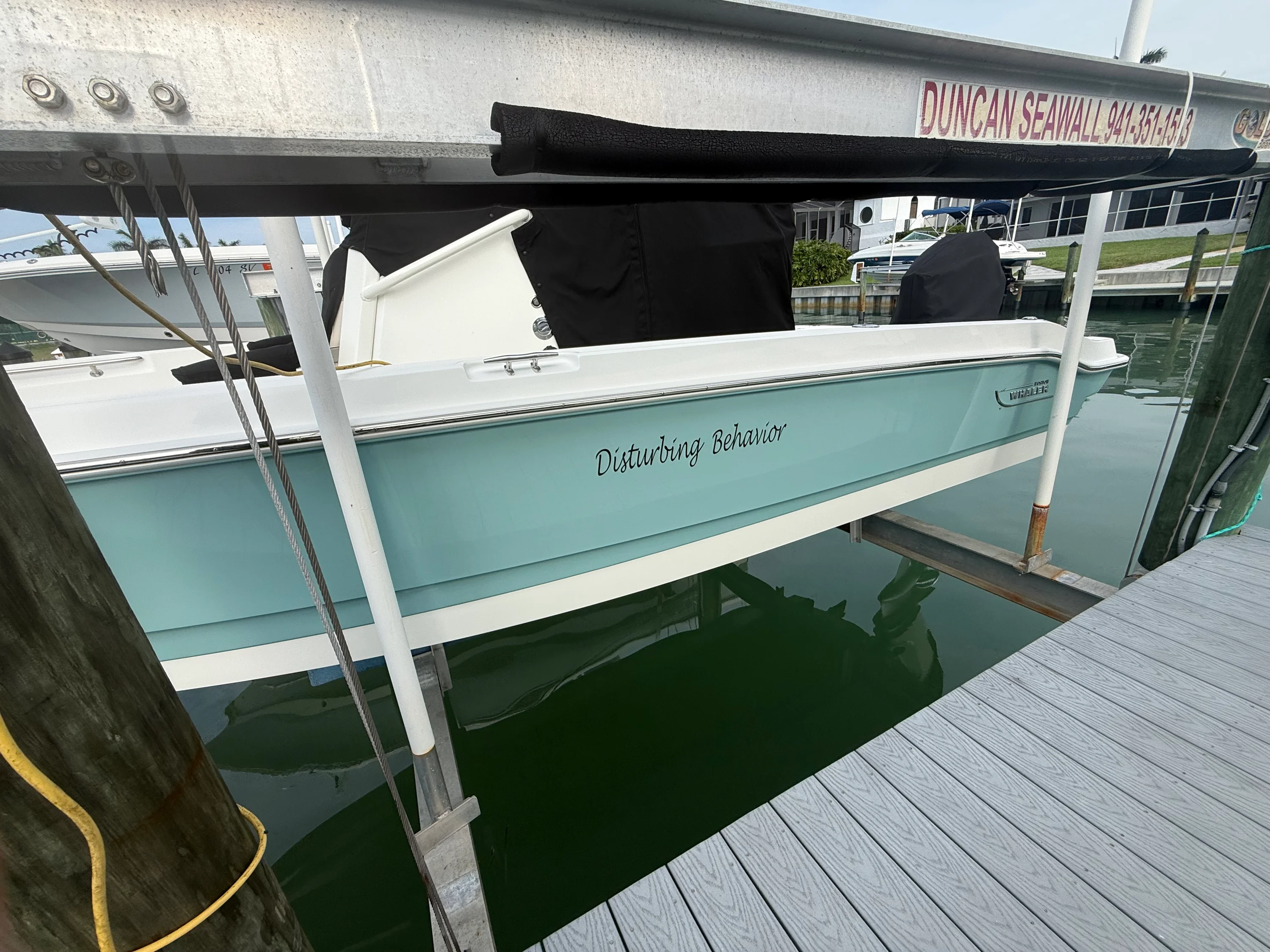 2024 Boston Whaler 22 DAUNTLESS Image Thumbnail #4