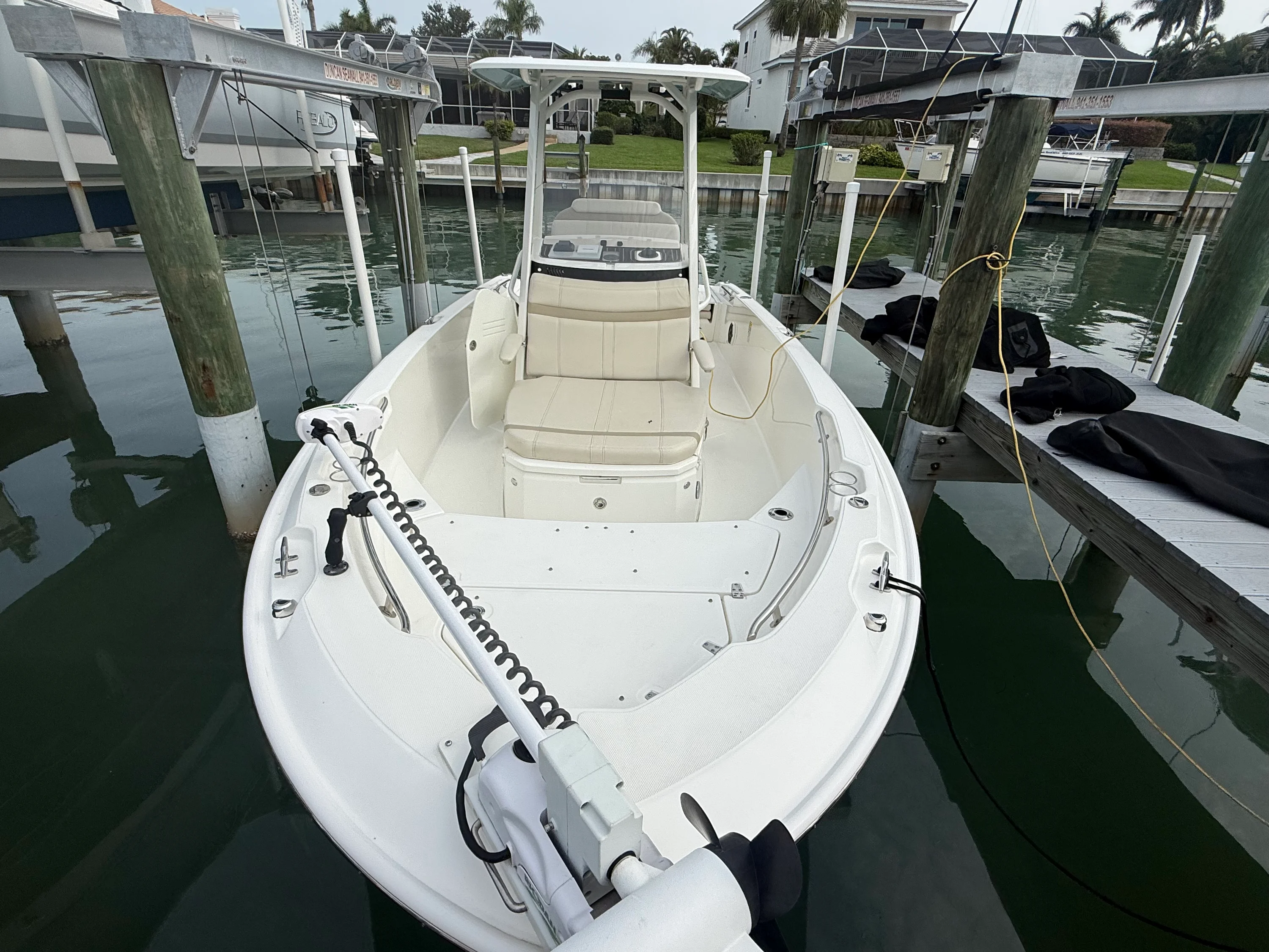 2024 Boston Whaler 22 DAUNTLESS Image Thumbnail #18