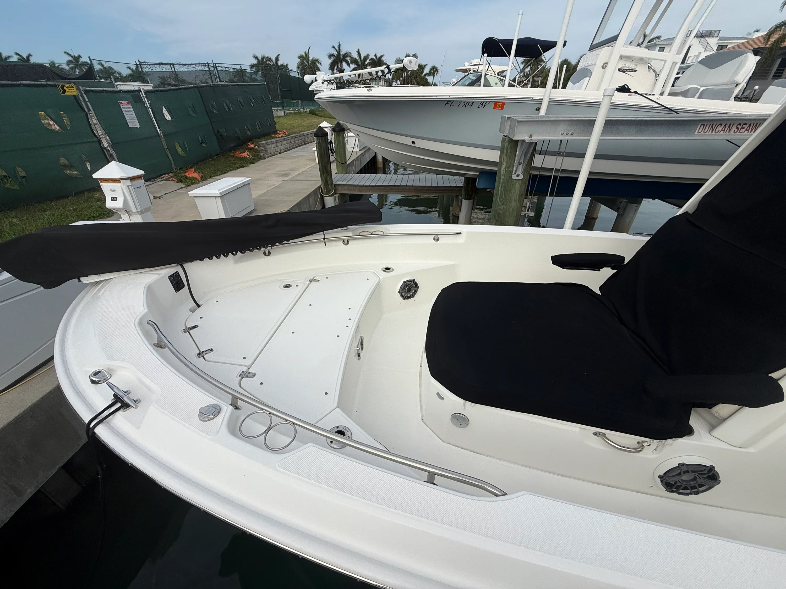 2024 Boston Whaler 22 DAUNTLESS Image Thumbnail #9