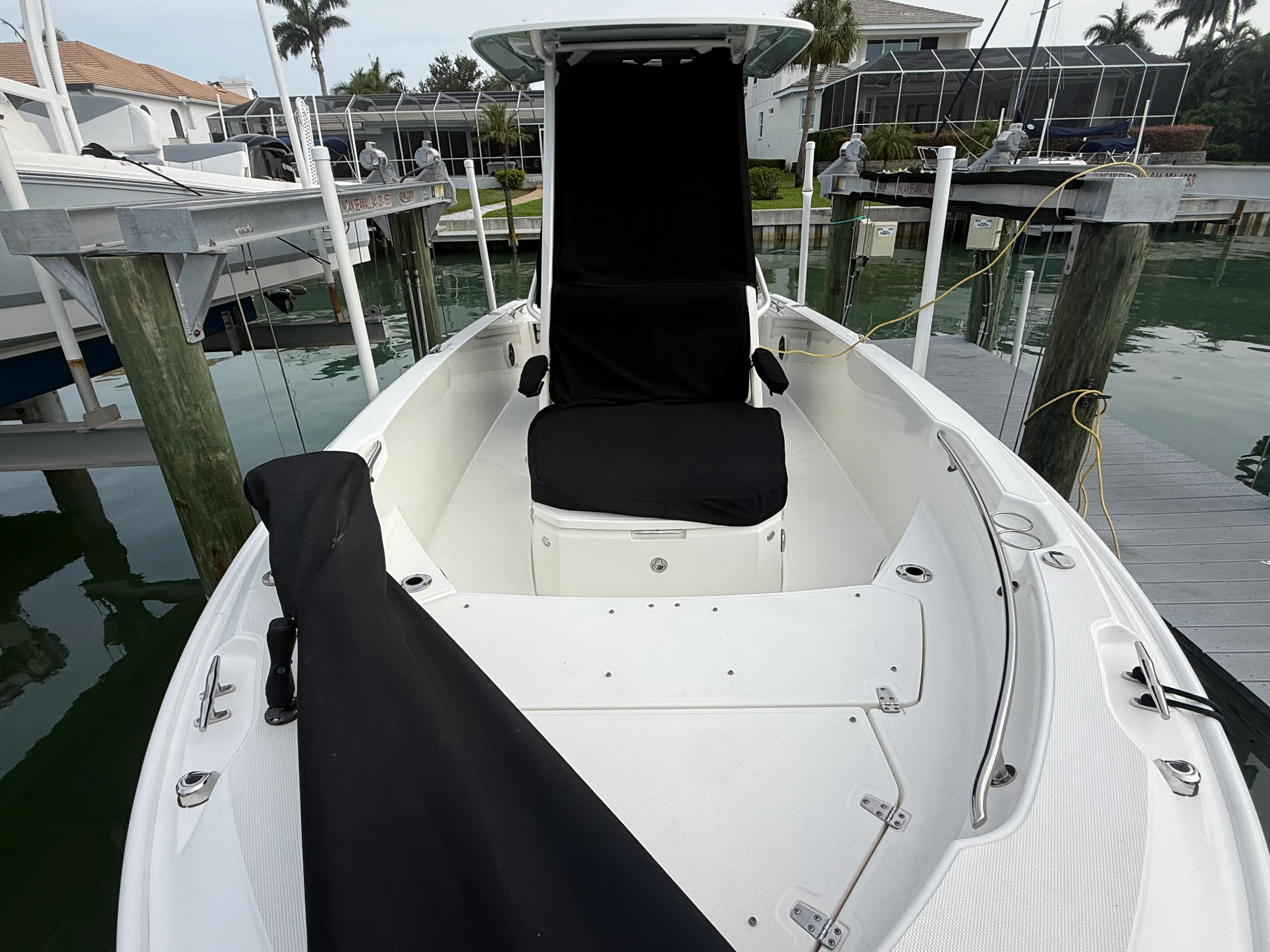 2024 Boston Whaler 22 DAUNTLESS Image Thumbnail #10