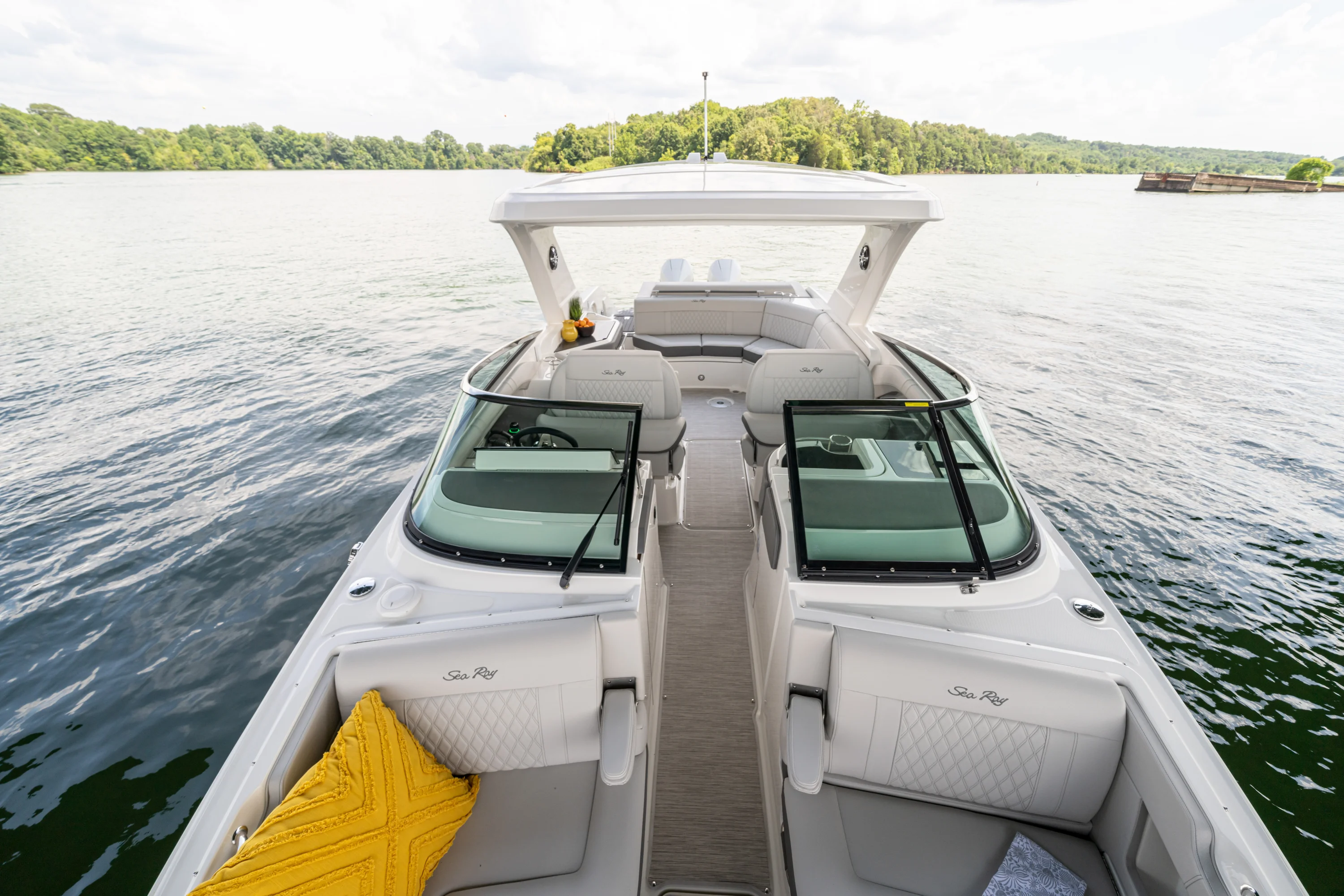 2021 Sea Ray 310 SLX OB Image Thumbnail #16