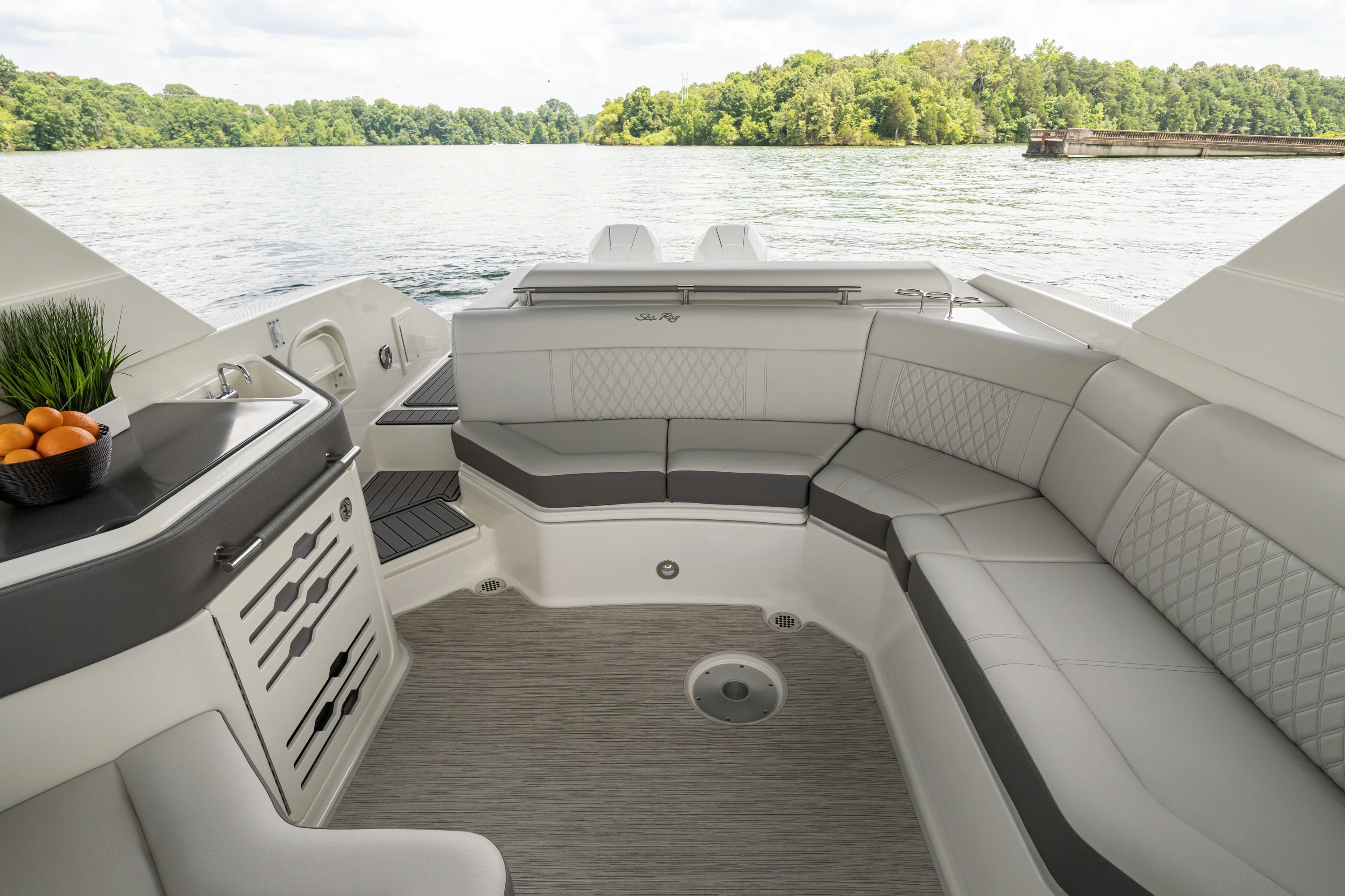 2021 Sea Ray 310 SLX OB Image Thumbnail #6