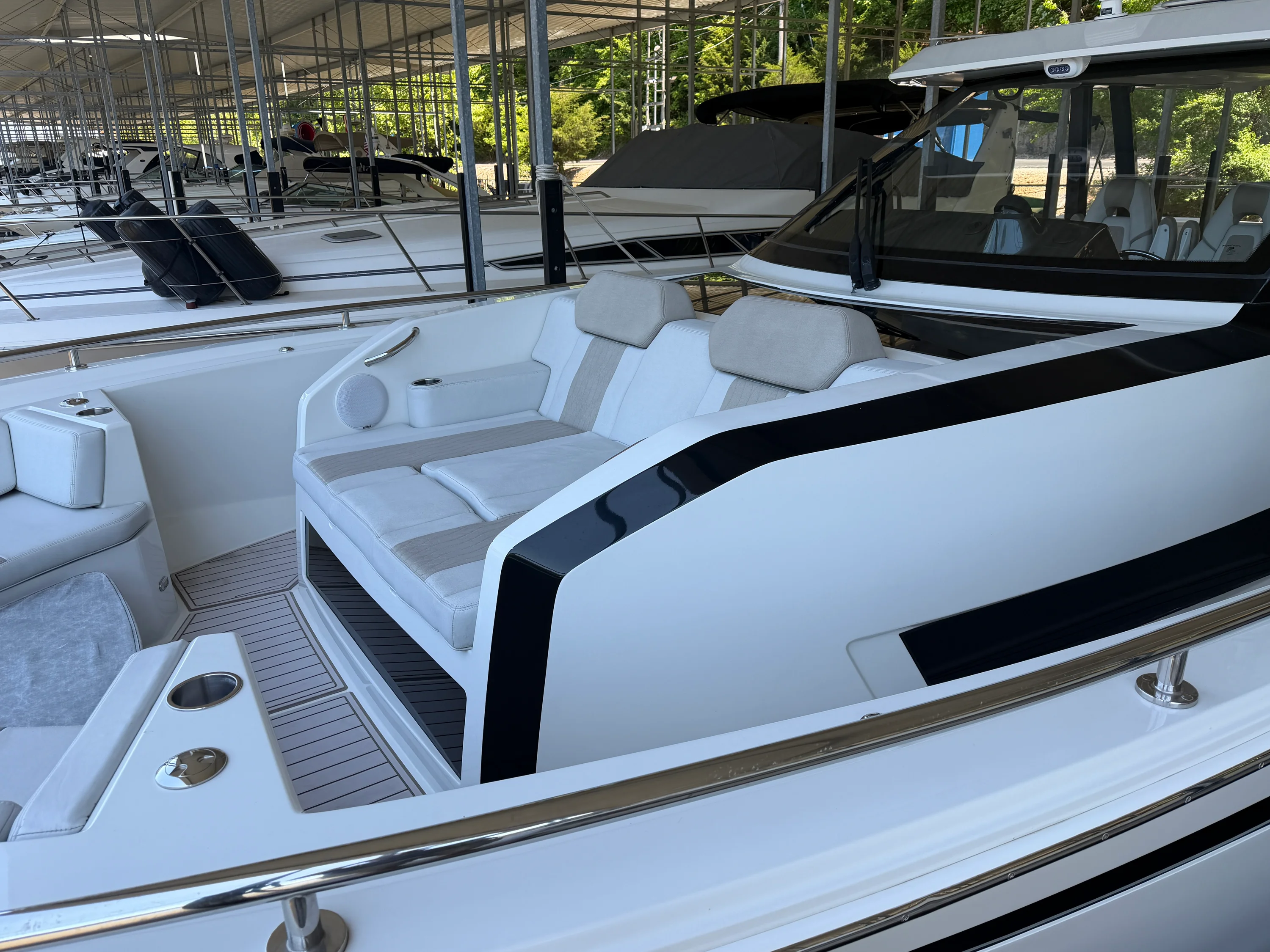 2020 Ocean Alexander 45 DIVERGENCE Image Thumbnail #15