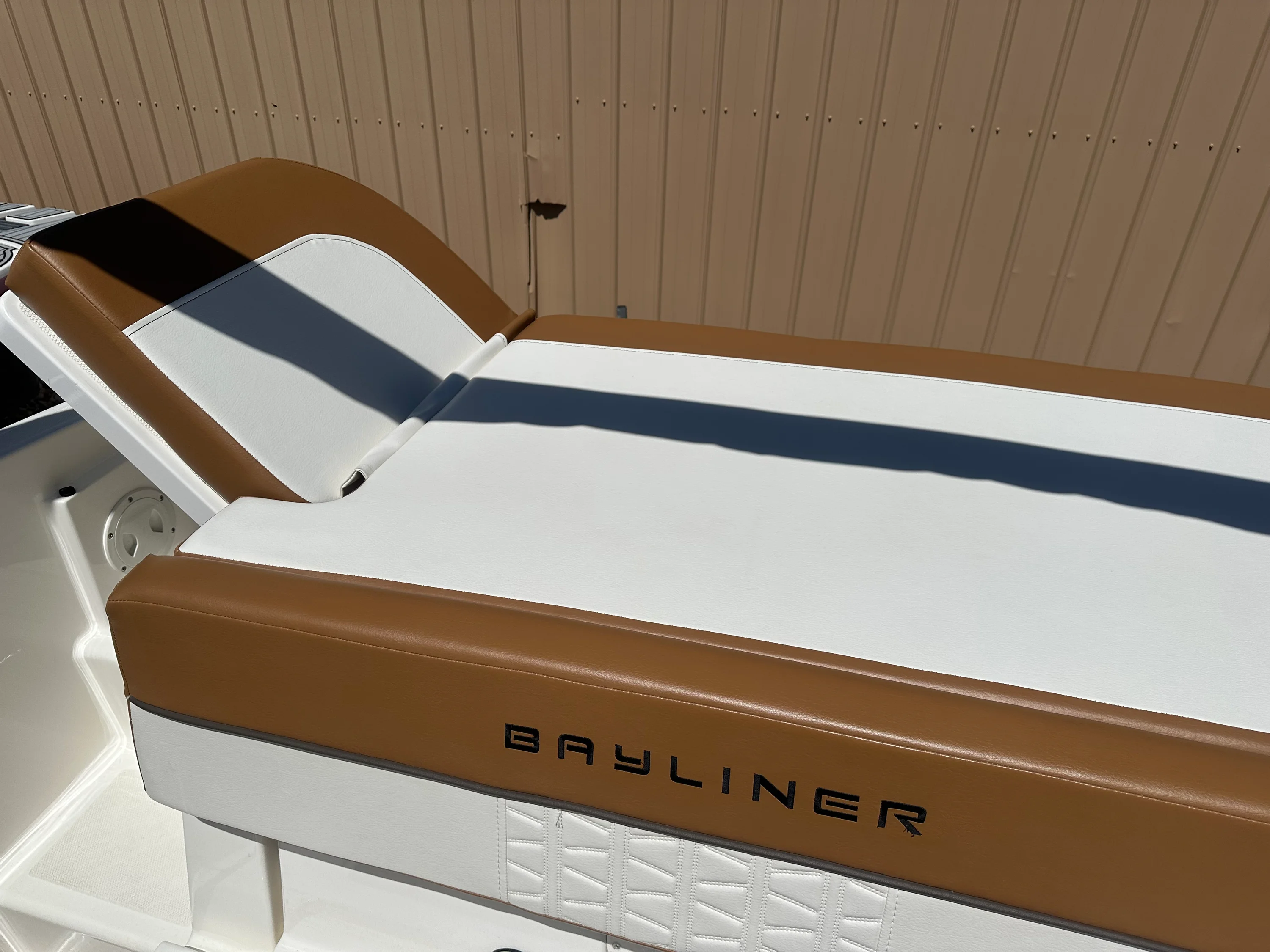 2022 Bayliner VR5 Bowrider I/O Image Thumbnail #17