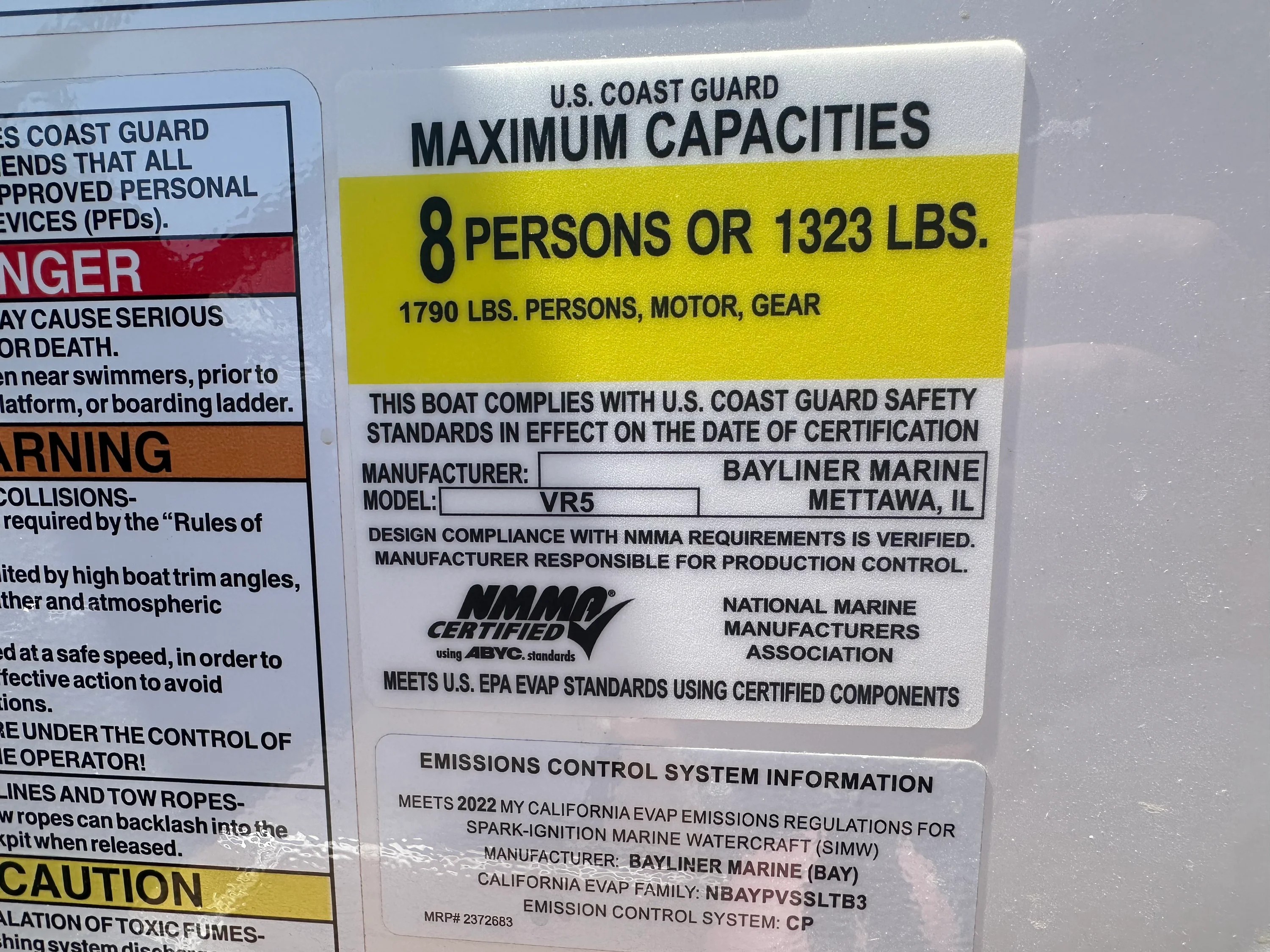 2022 Bayliner VR5 Bowrider I/O Image Thumbnail #5