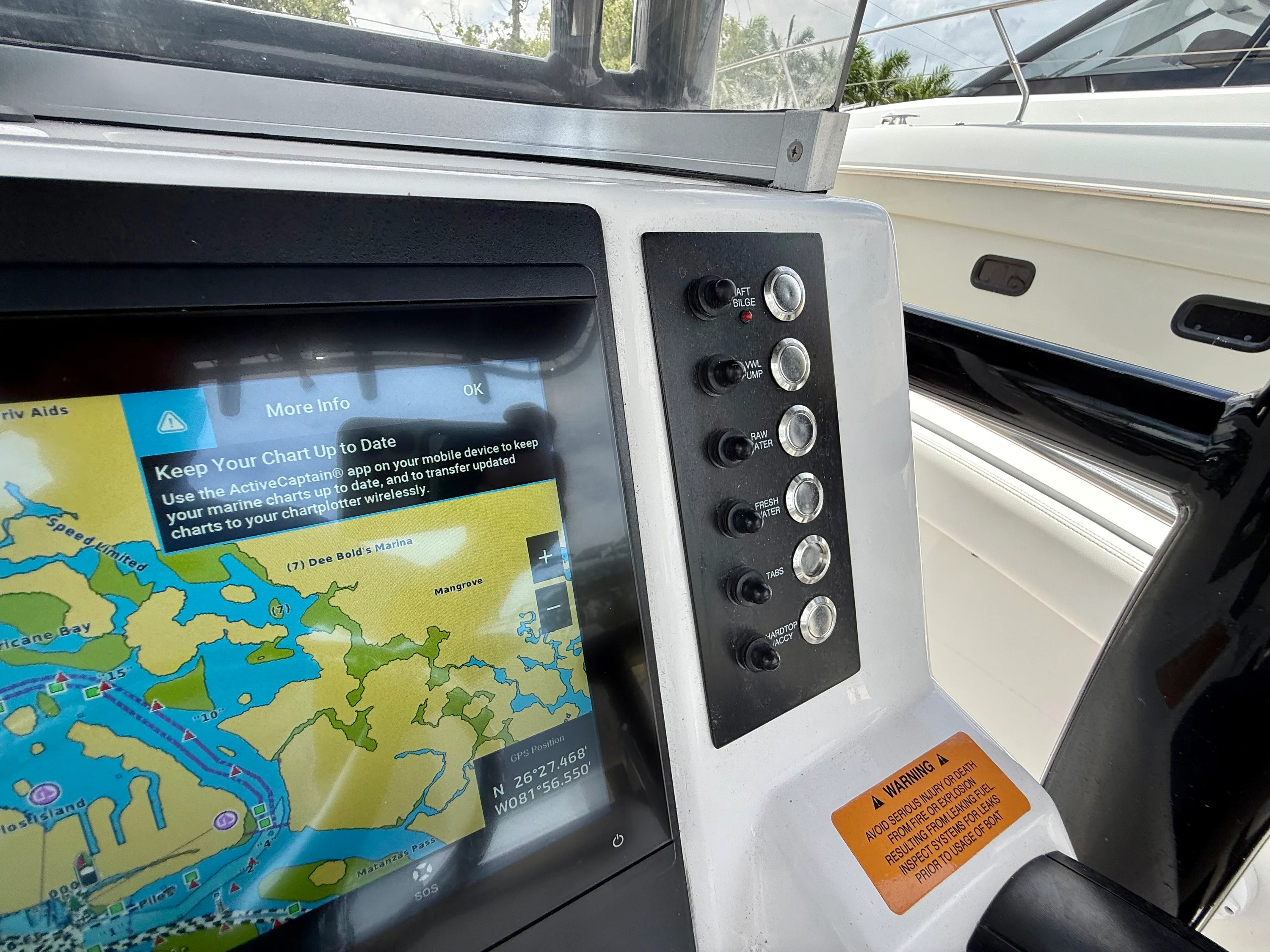 2024 Robalo 222 EXPLORER Image Thumbnail #17