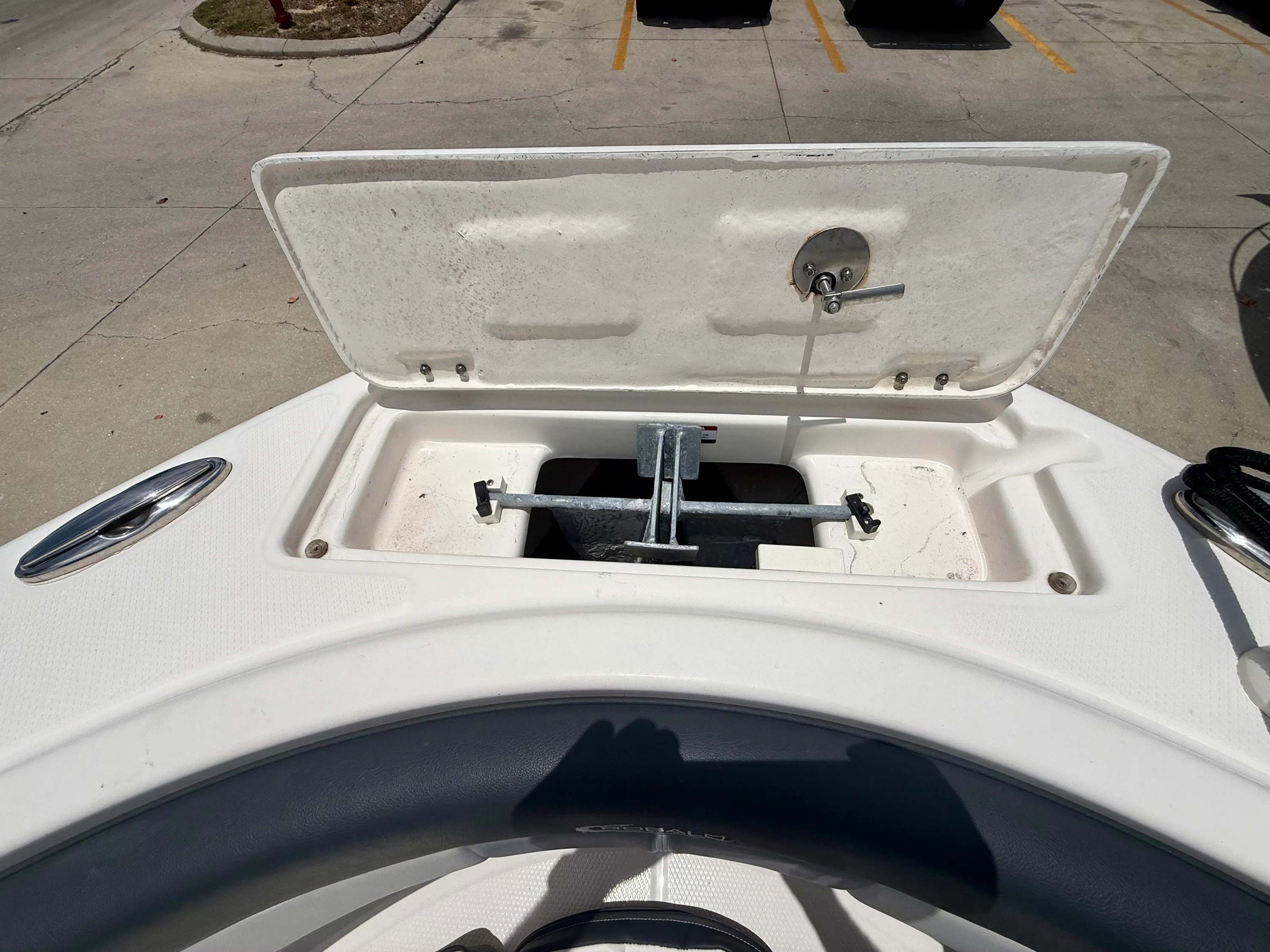 2024 Robalo 222 EXPLORER Image Thumbnail #23