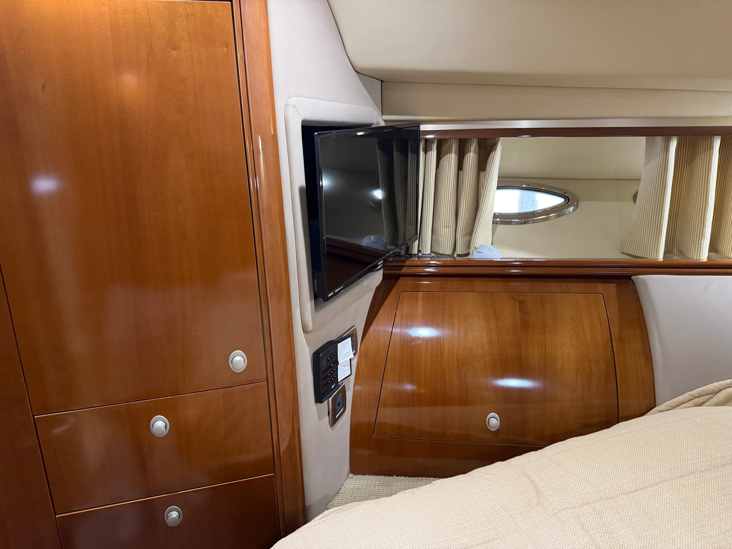 2005 Sea Ray 550 SEDAN BRIDGE Image Thumbnail #41