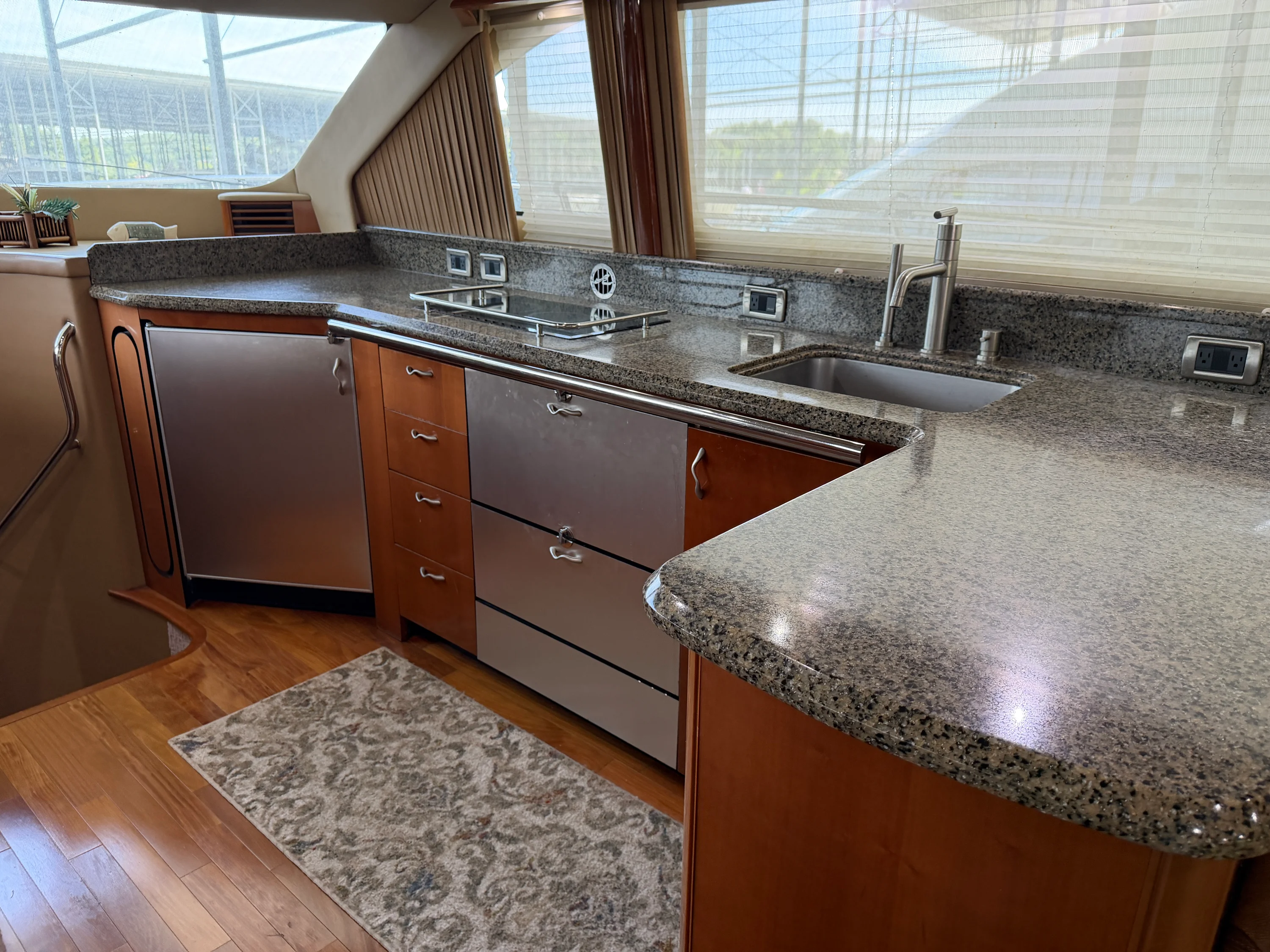 2005 Sea Ray 550 SEDAN BRIDGE Image Thumbnail #29