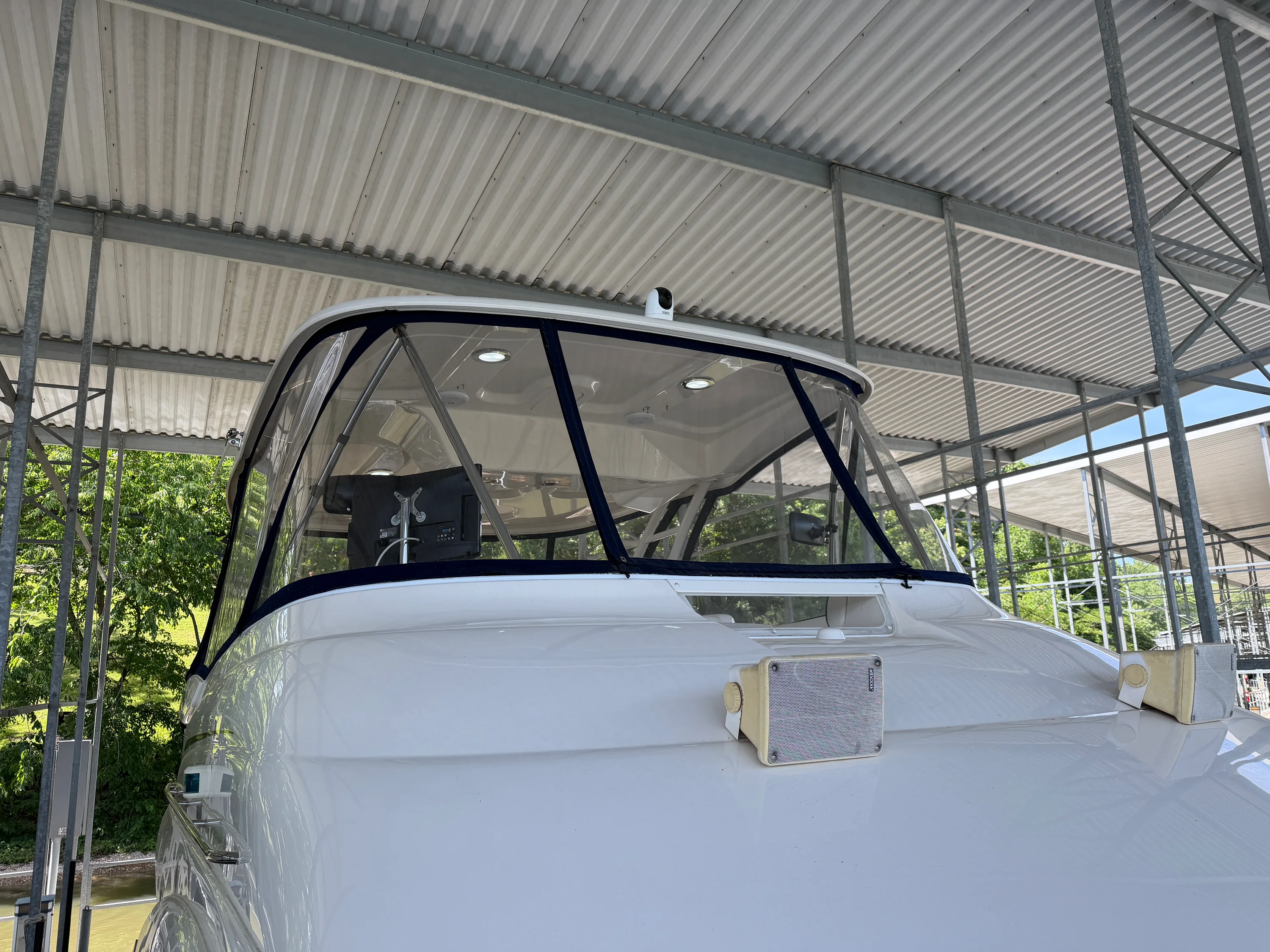 2005 Sea Ray 550 SEDAN BRIDGE Image Thumbnail #6