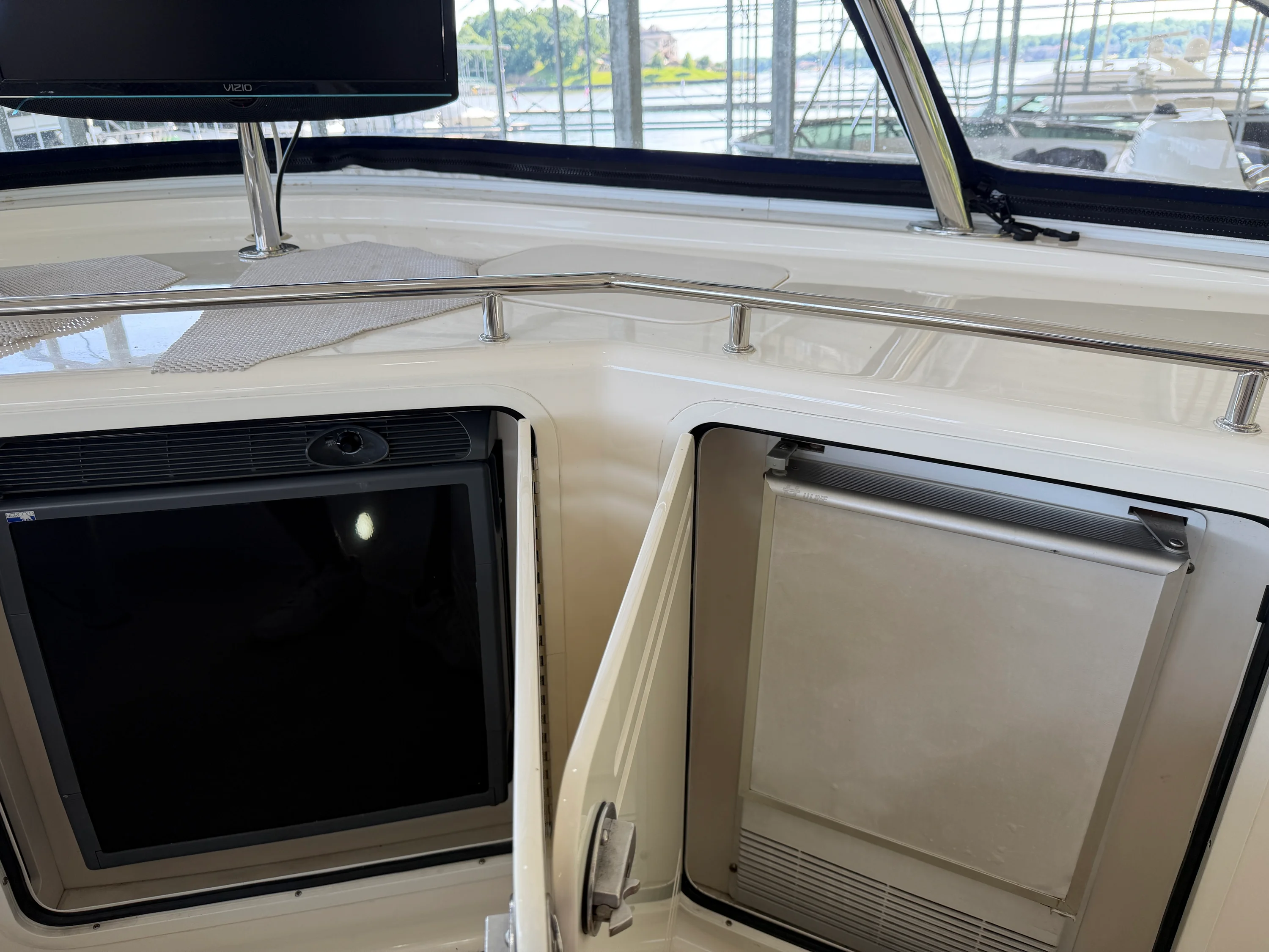 2005 Sea Ray 550 SEDAN BRIDGE Image Thumbnail #18