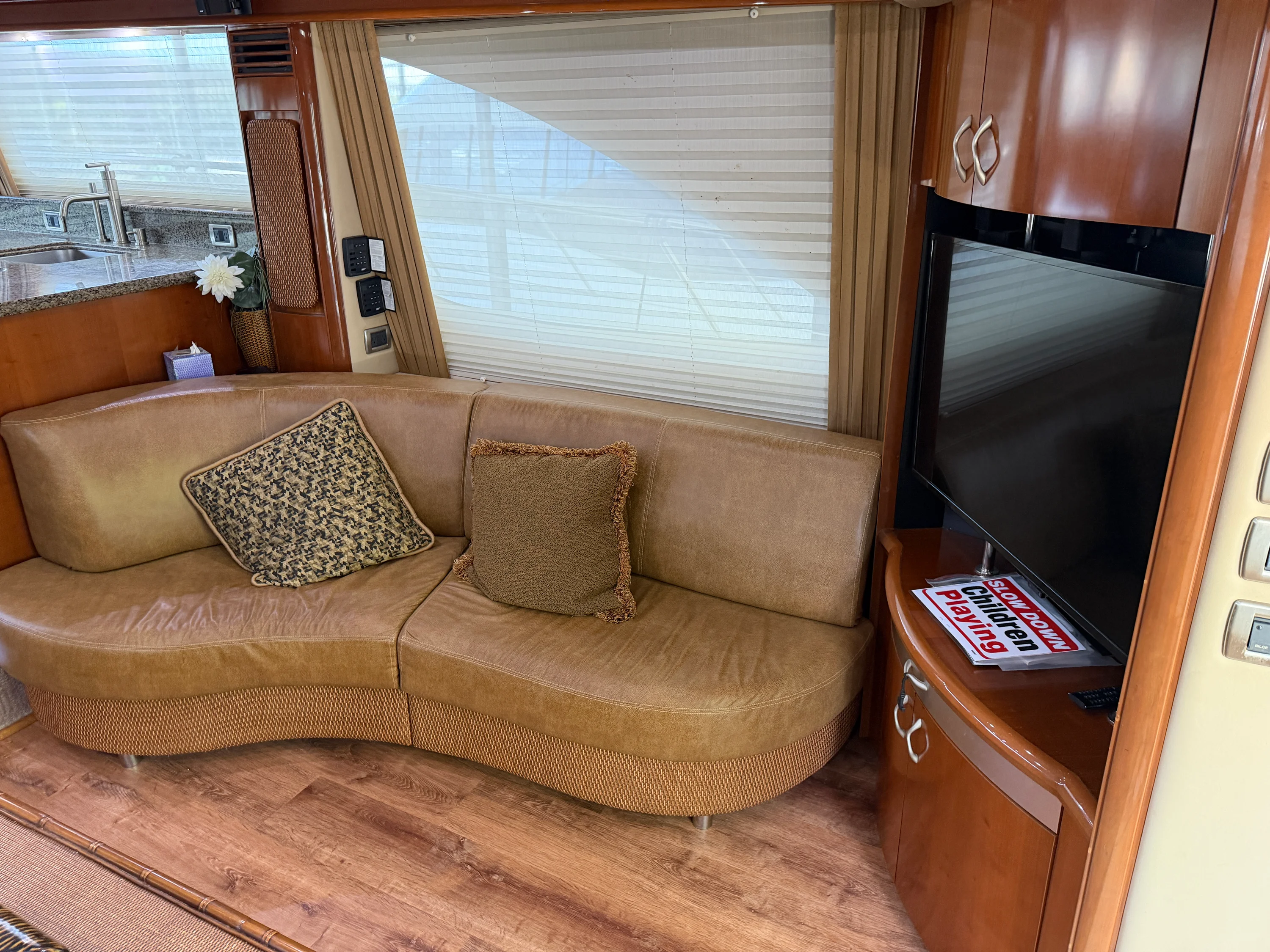 2005 Sea Ray 550 SEDAN BRIDGE Image Thumbnail #27