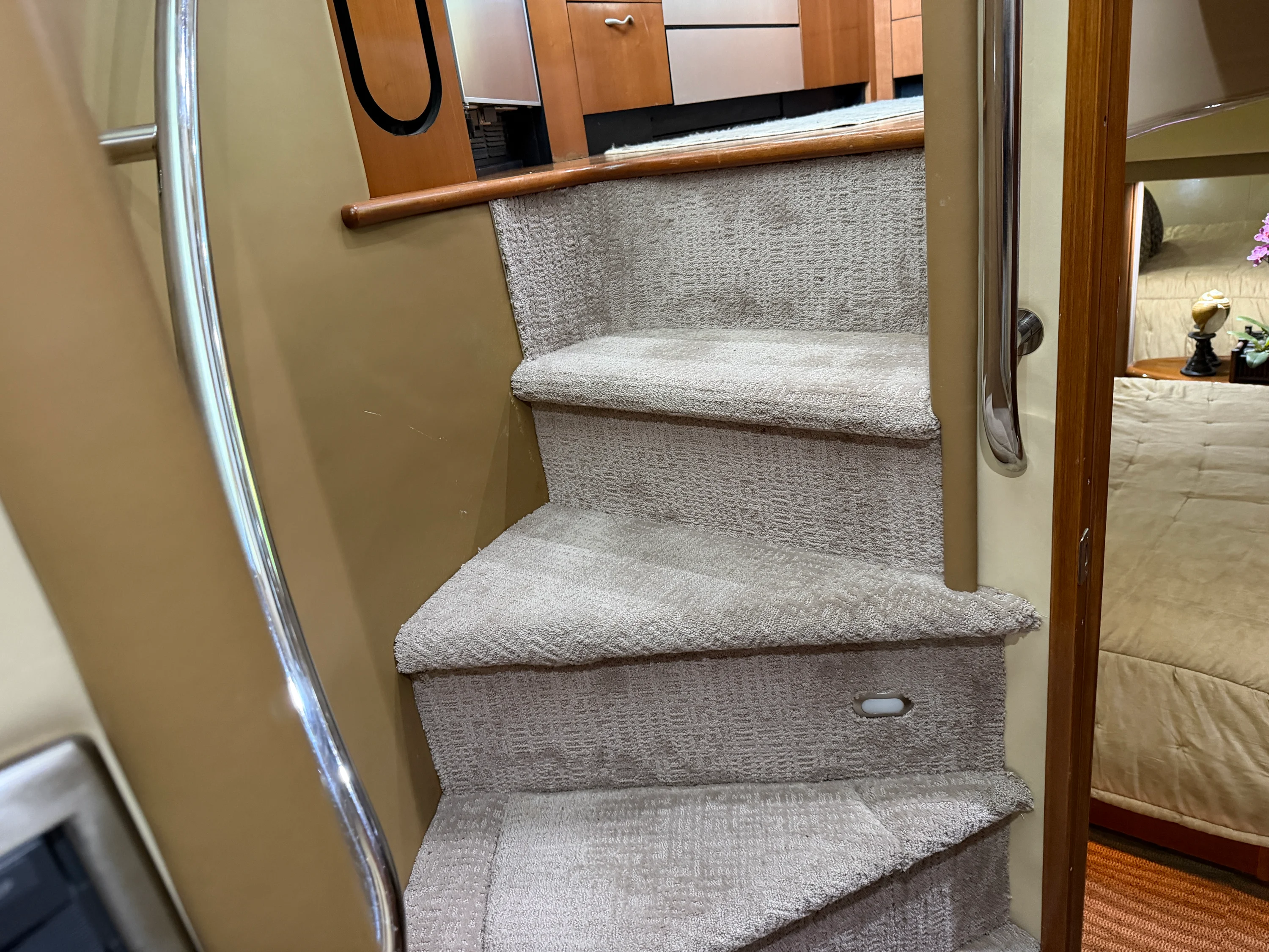 2005 Sea Ray 550 SEDAN BRIDGE Image Thumbnail #42