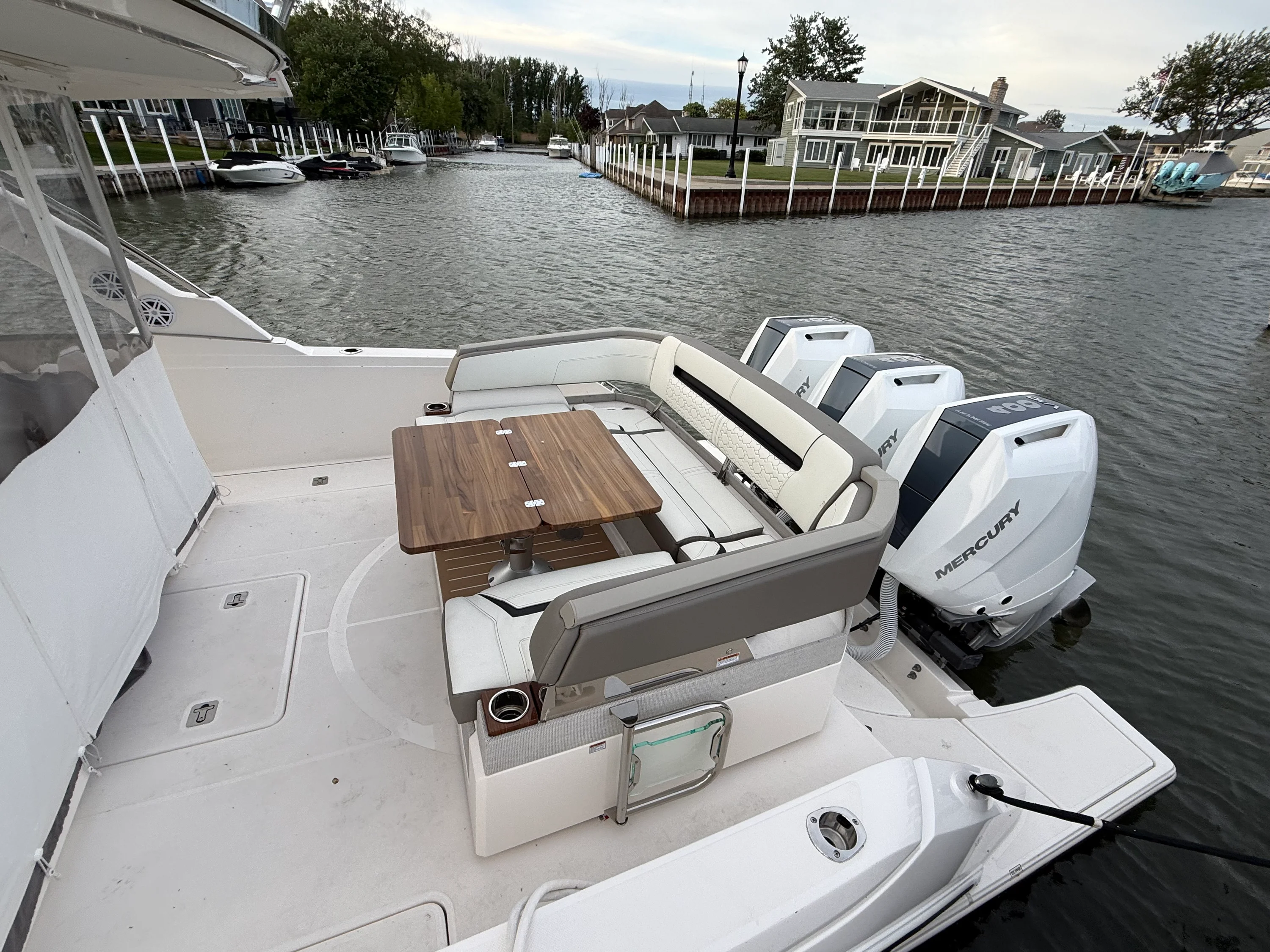 2025 Tiara Yachts 38 LS Image Thumbnail #13