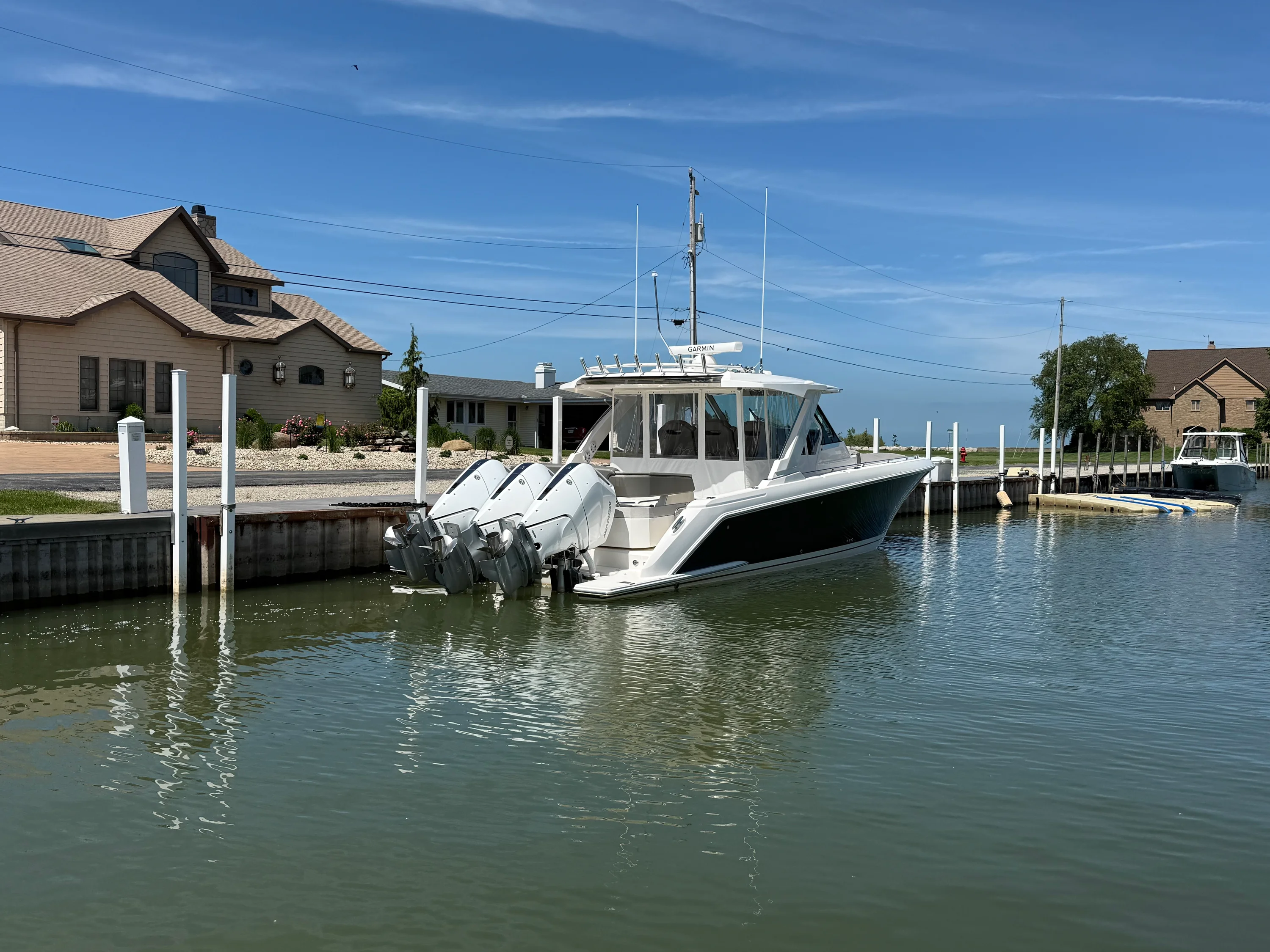 2025 Tiara Yachts 38 LS Image Thumbnail #7