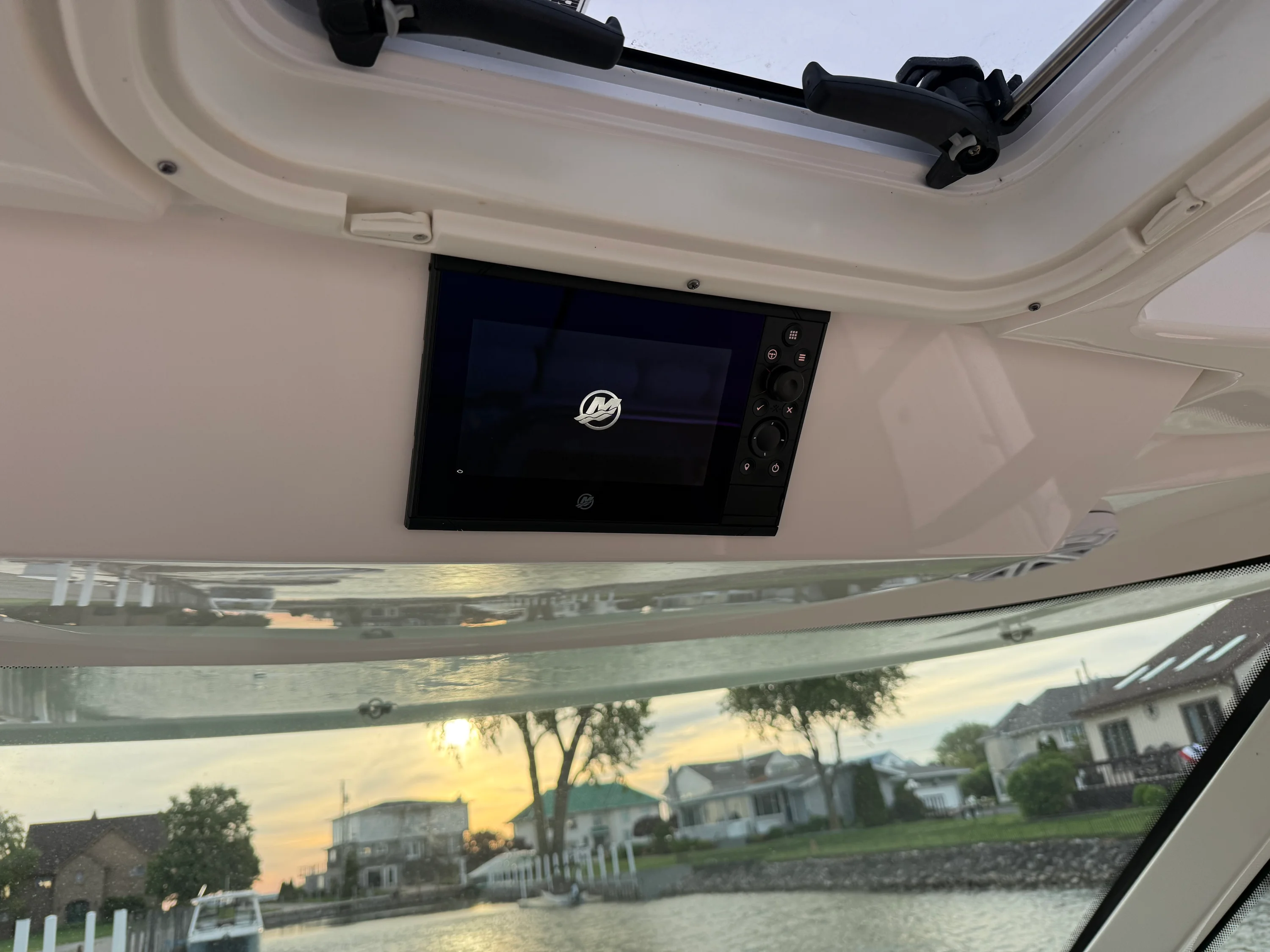 2025 Tiara Yachts 38 LS Image Thumbnail #16