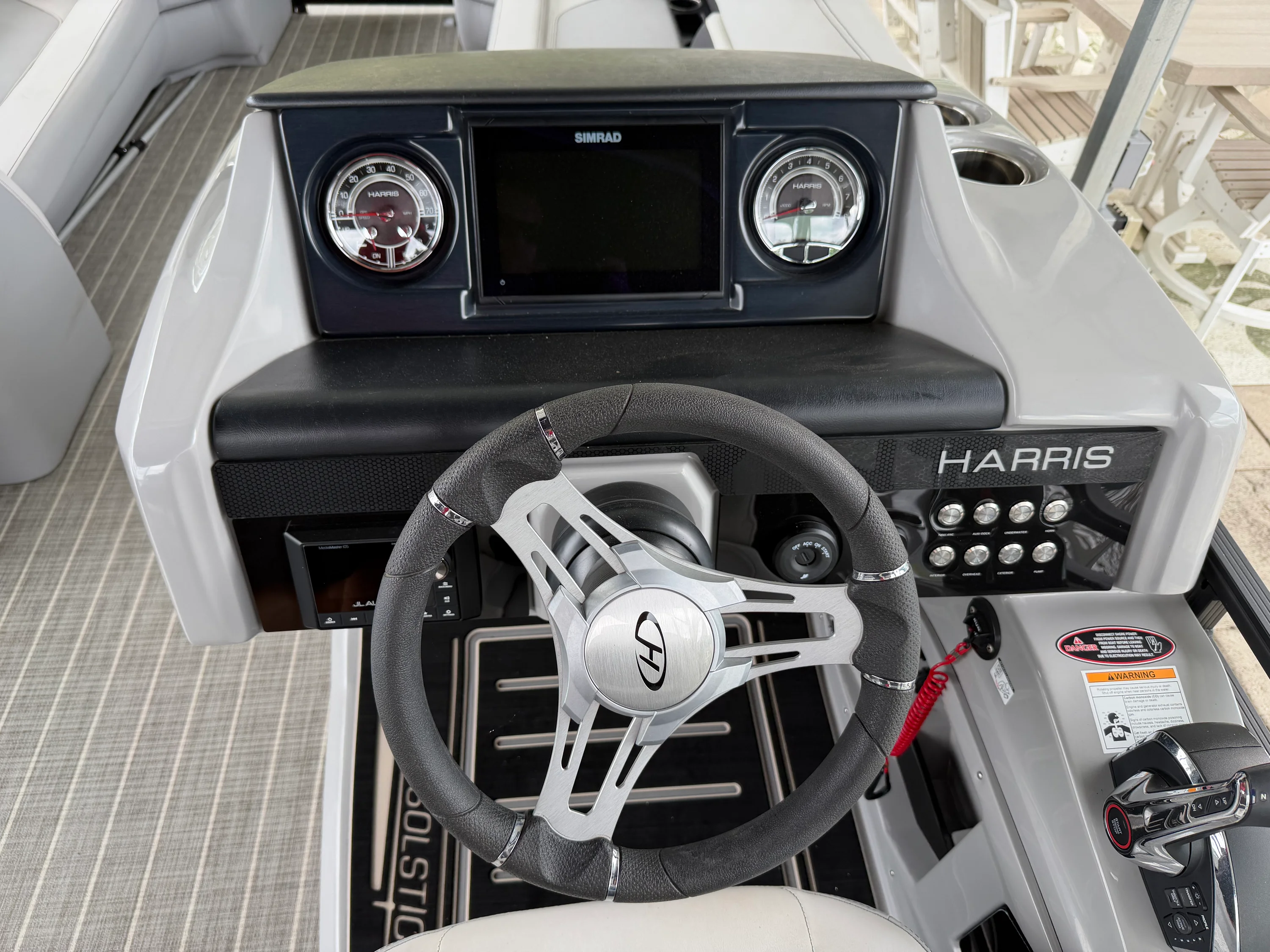 2023 Harris 250 SOL Image Thumbnail #3