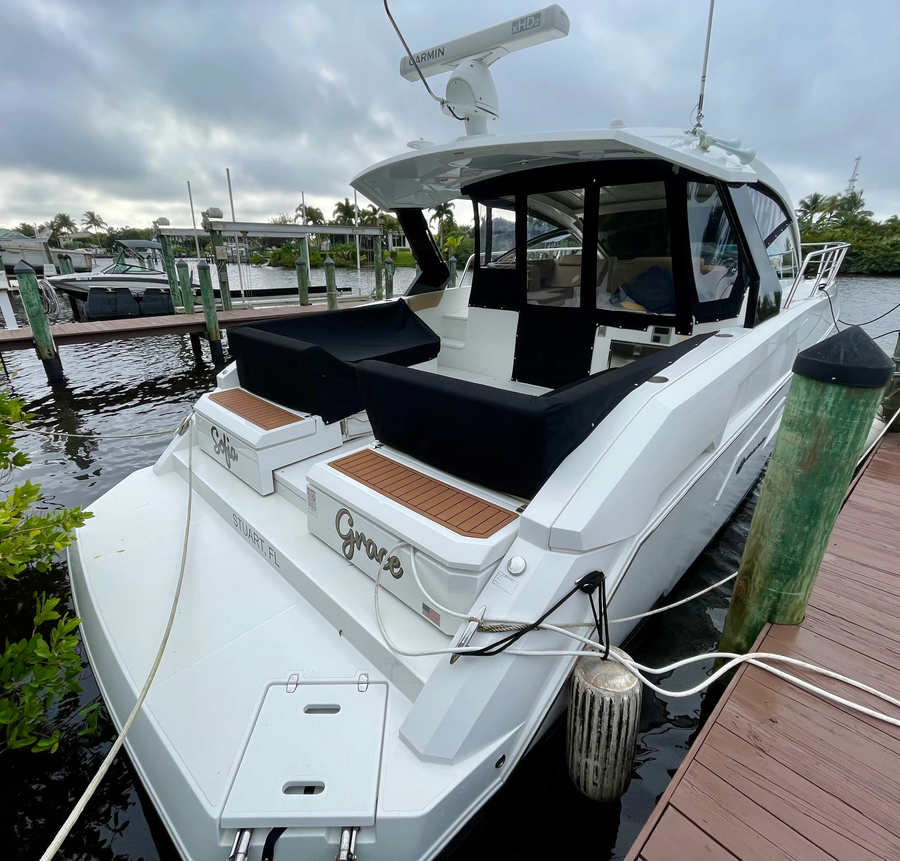 2016 Cruisers Yachts 390 EXPRESS COUPE Image Thumbnail #44