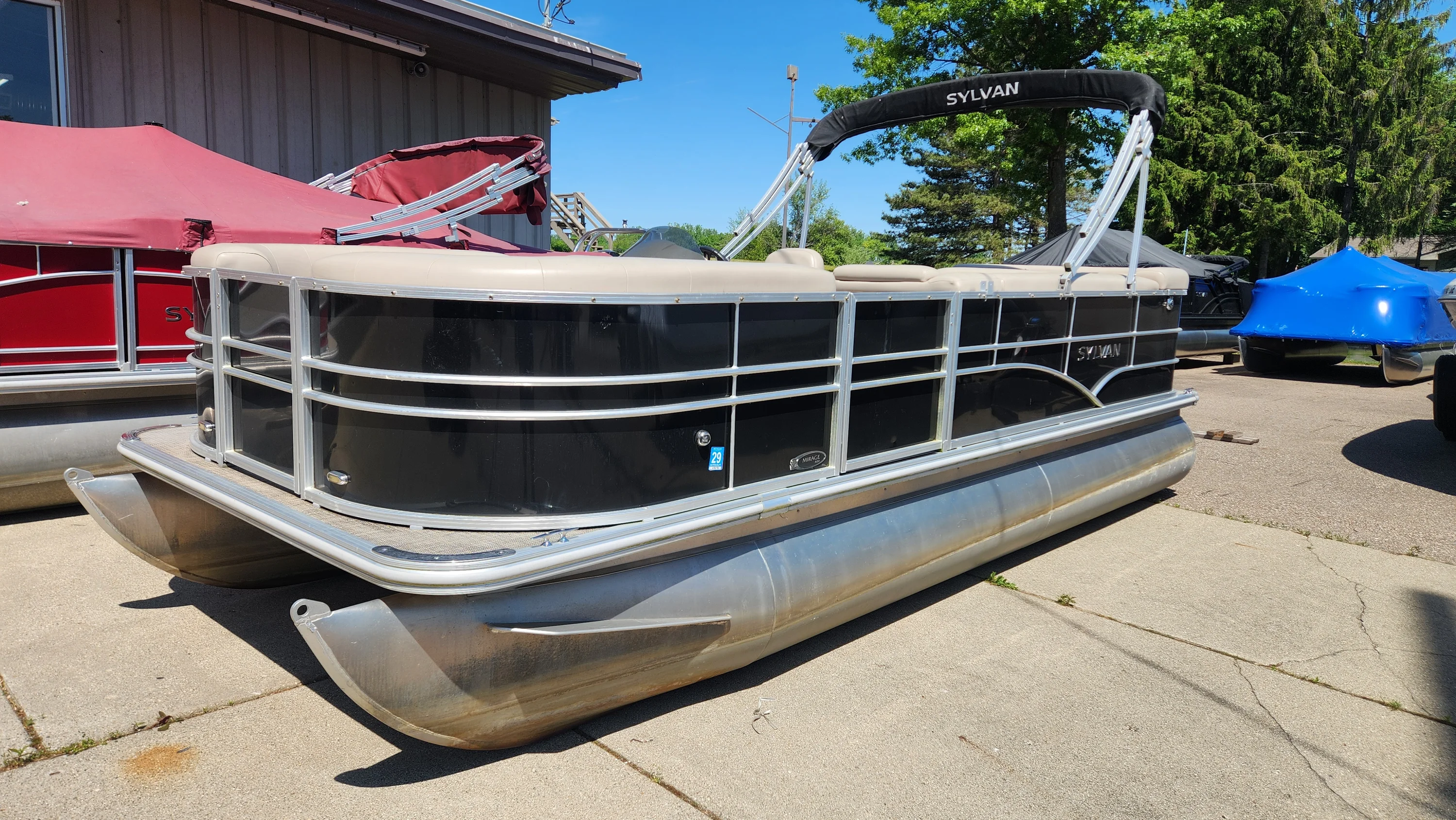 2016 Sylvan 820 MIRAGE Image Thumbnail #0