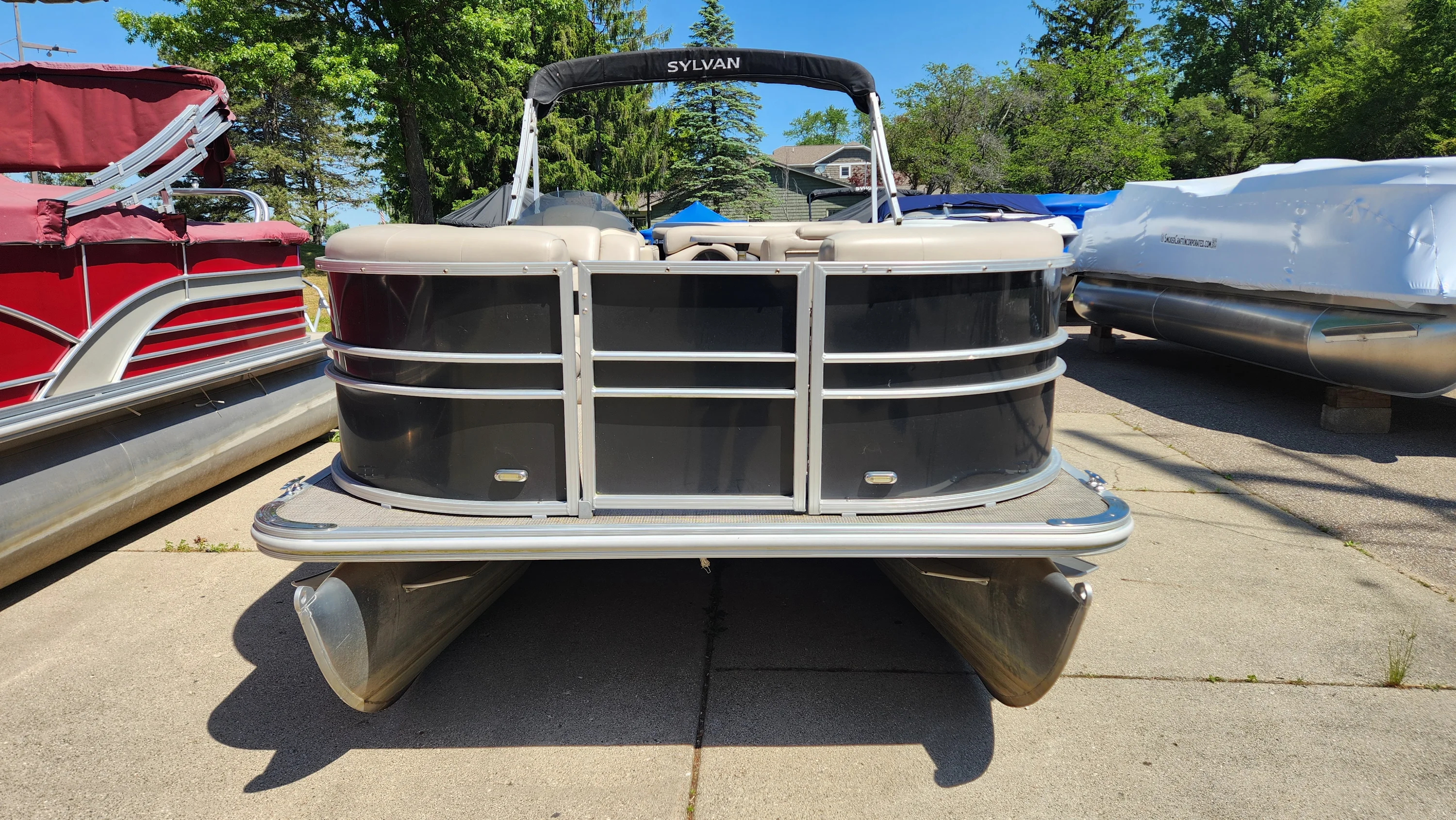 2016 Sylvan 820 MIRAGE Image Thumbnail #2
