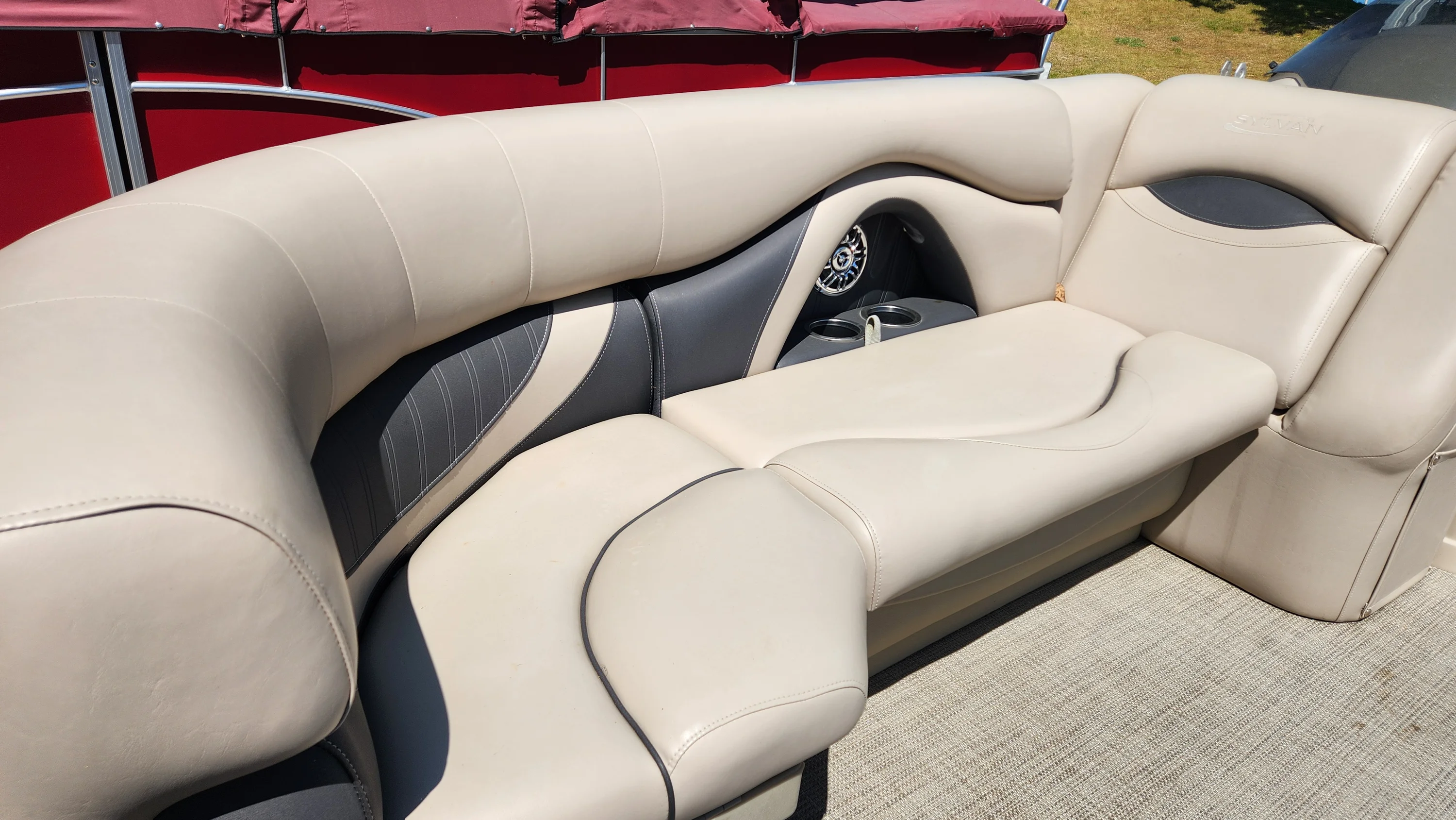 2016 Sylvan 820 MIRAGE Image Thumbnail #15