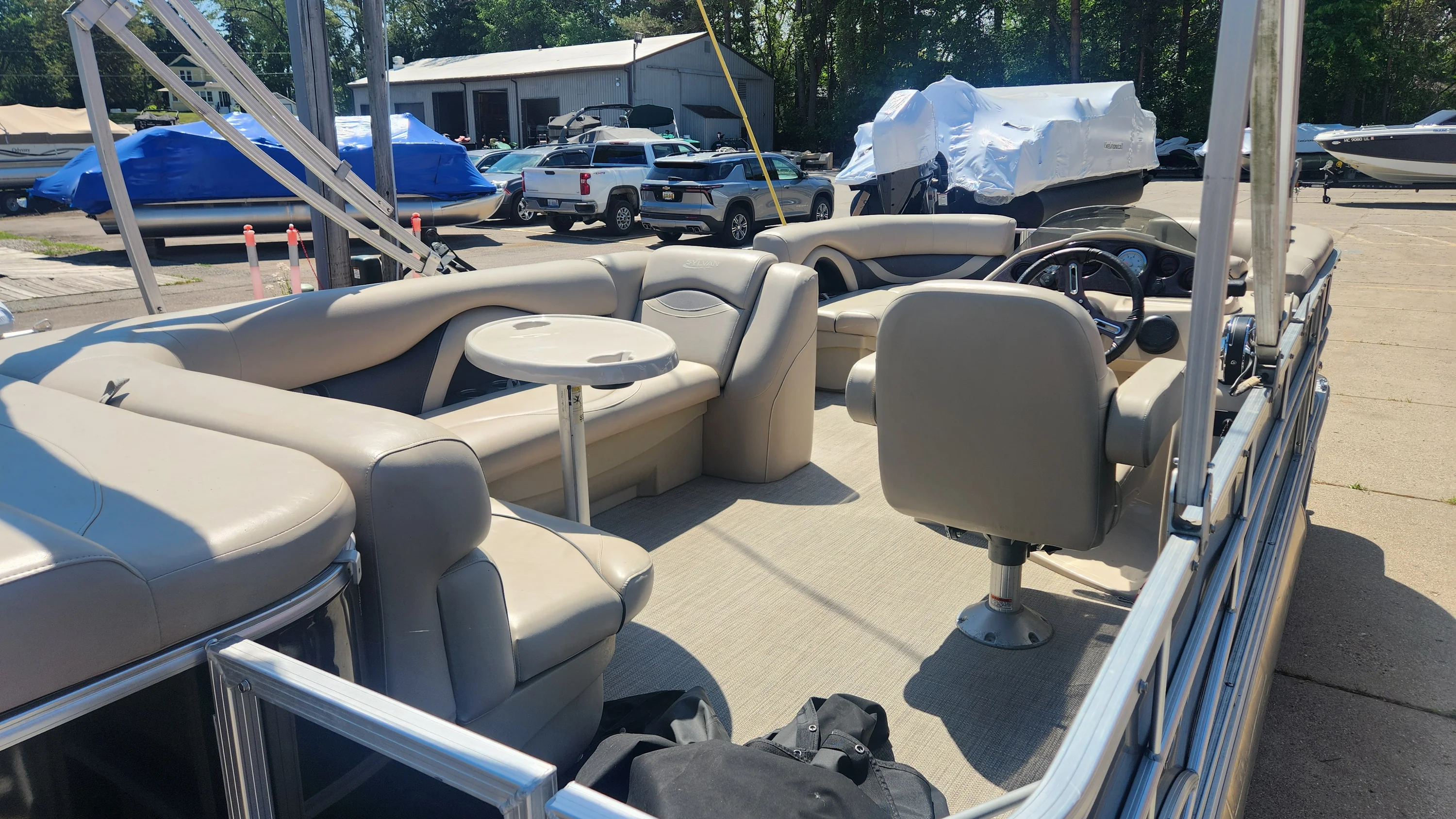 2016 Sylvan 820 MIRAGE Image Thumbnail #8