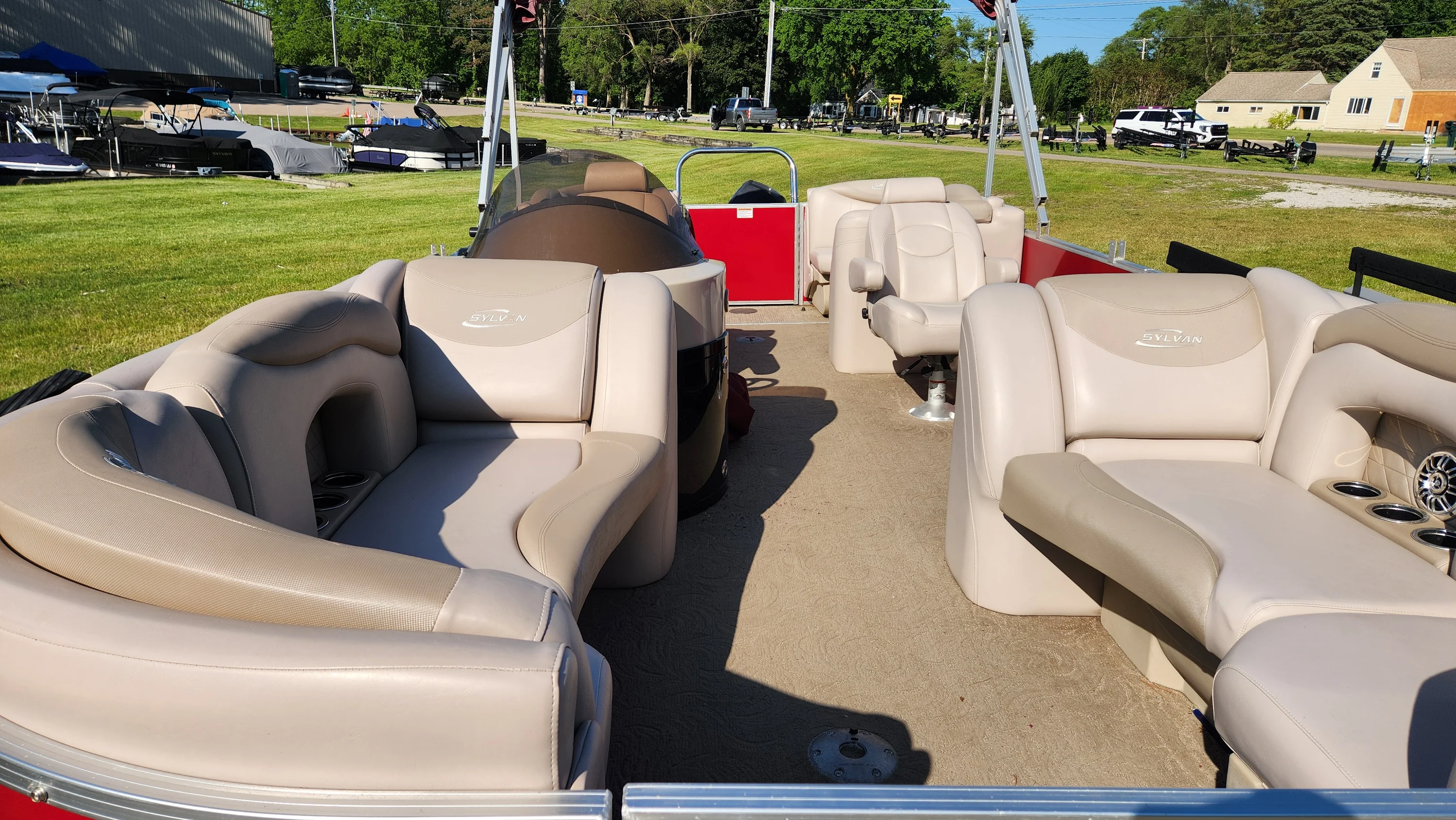 2014 Sylvan MIRAGE 8524 Image Thumbnail #1