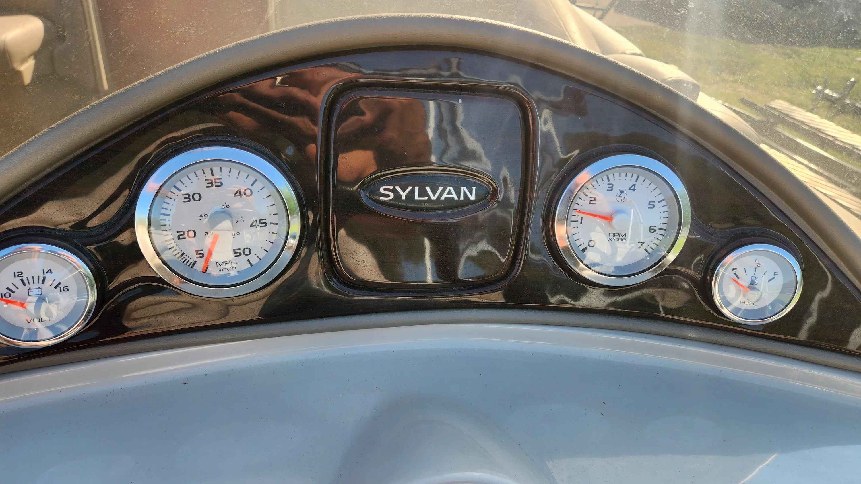 2014 Sylvan MIRAGE 8524 Image Thumbnail #21