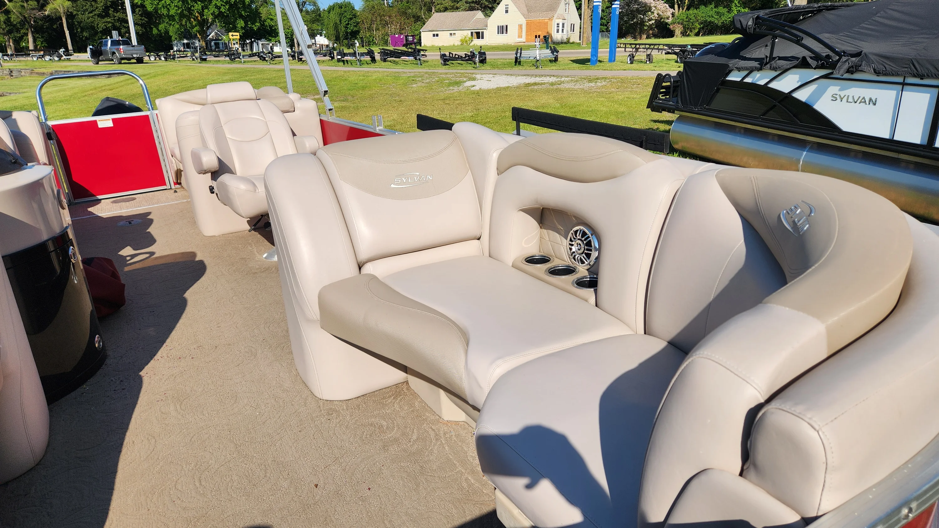 2014 Sylvan MIRAGE 8524 Image Thumbnail #13