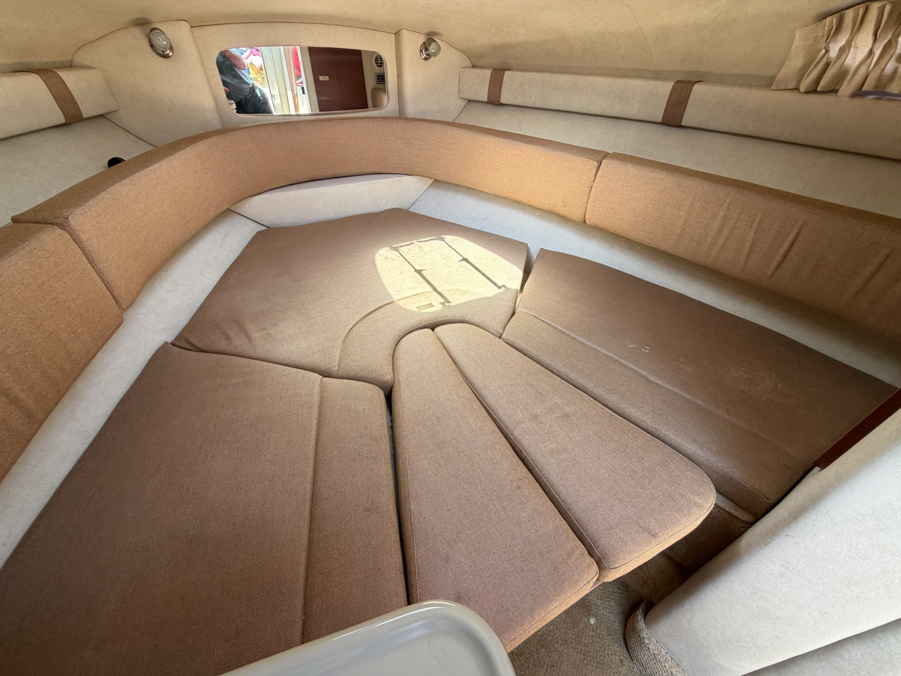 2011 Sea Ray 240 SUNDANCER Image Thumbnail #33