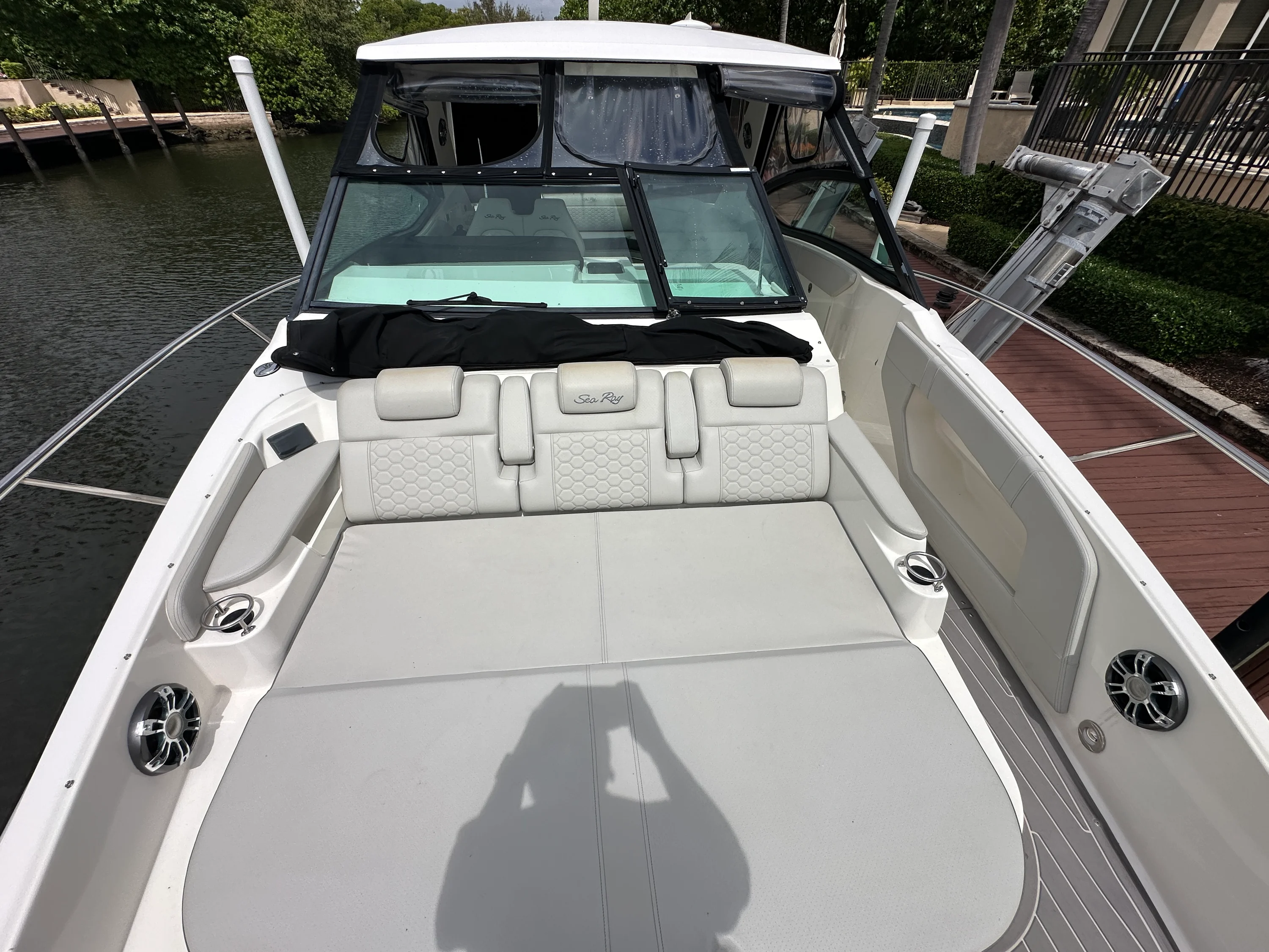 2022 Sea Ray 320 SUNDANCER OB Image Thumbnail #41