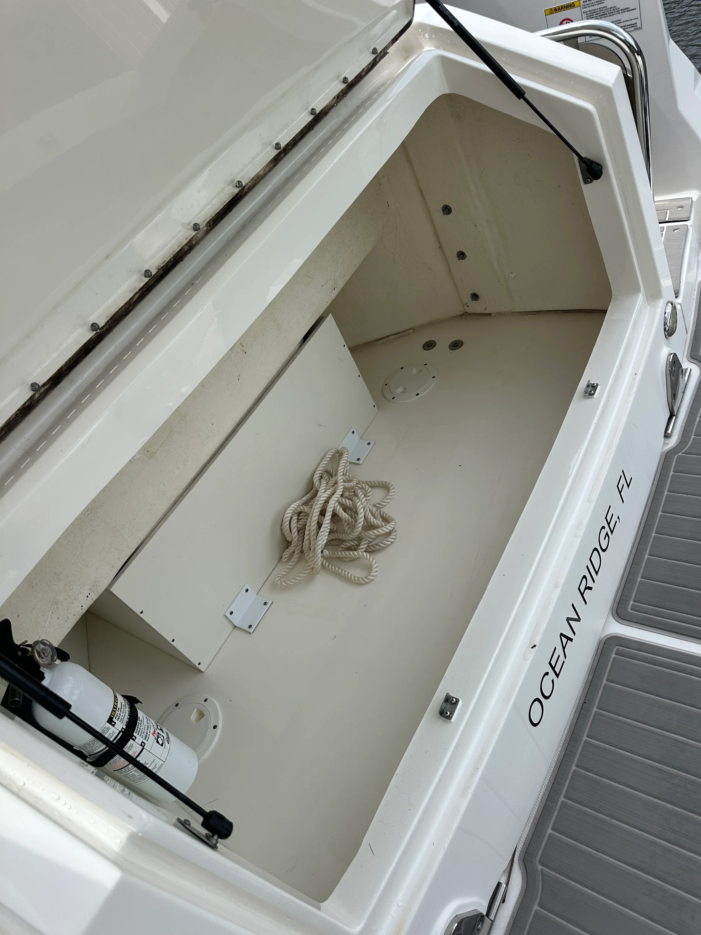 2022 Sea Ray 320 SUNDANCER OB Image Thumbnail #33