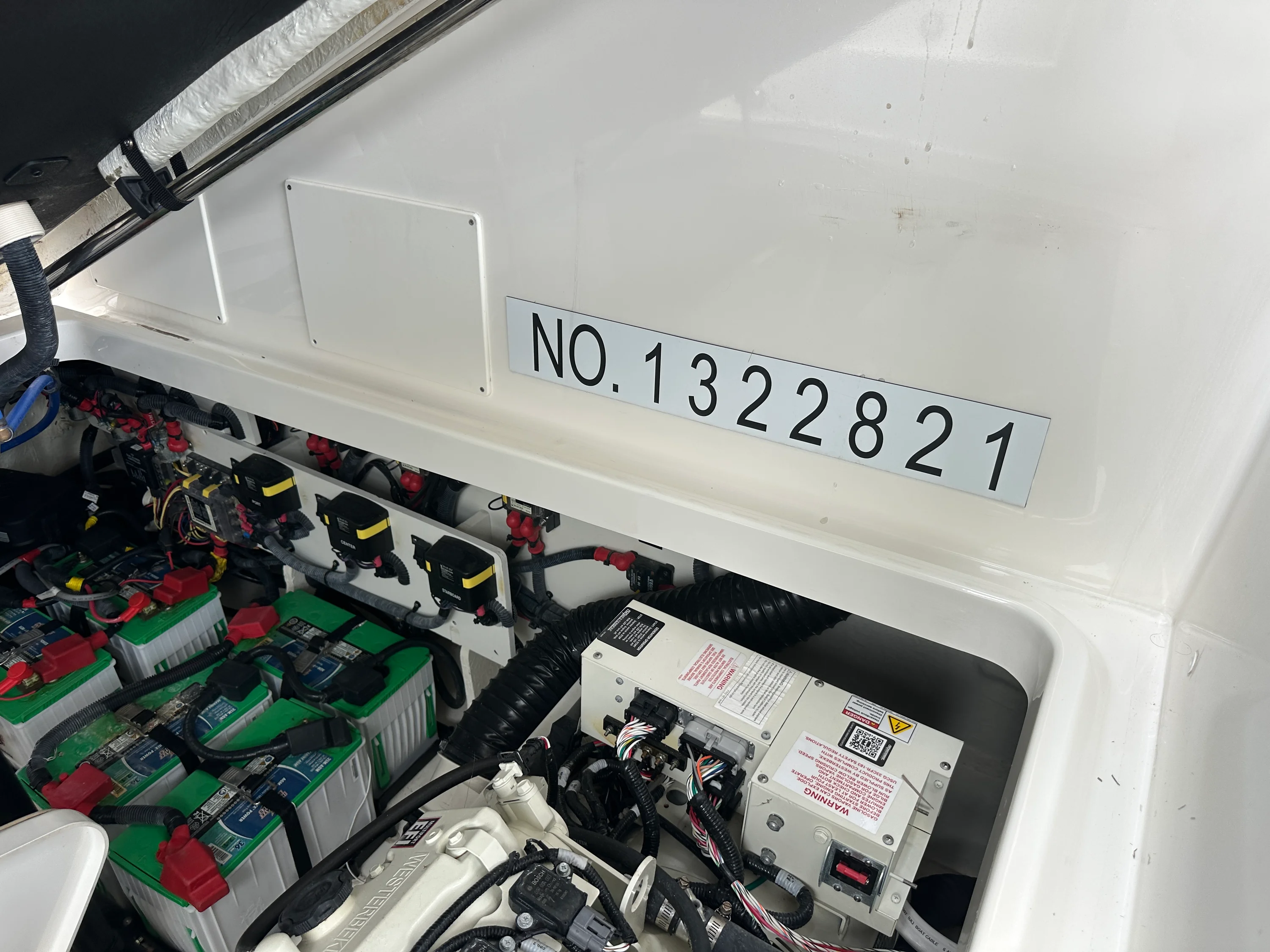2022 Sea Ray 320 SUNDANCER OB Image Thumbnail #10