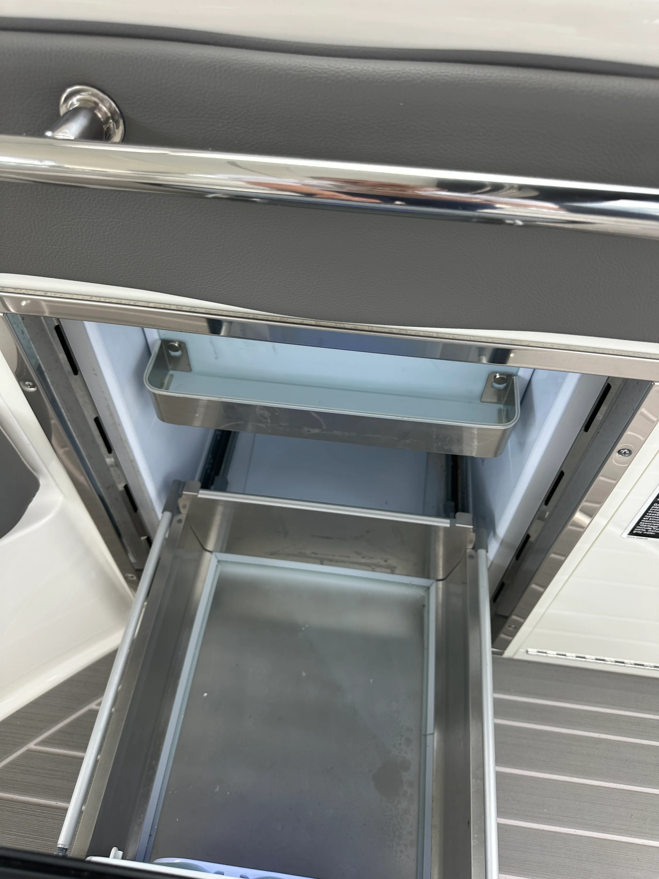 2022 Sea Ray 320 SUNDANCER OB Image Thumbnail #30