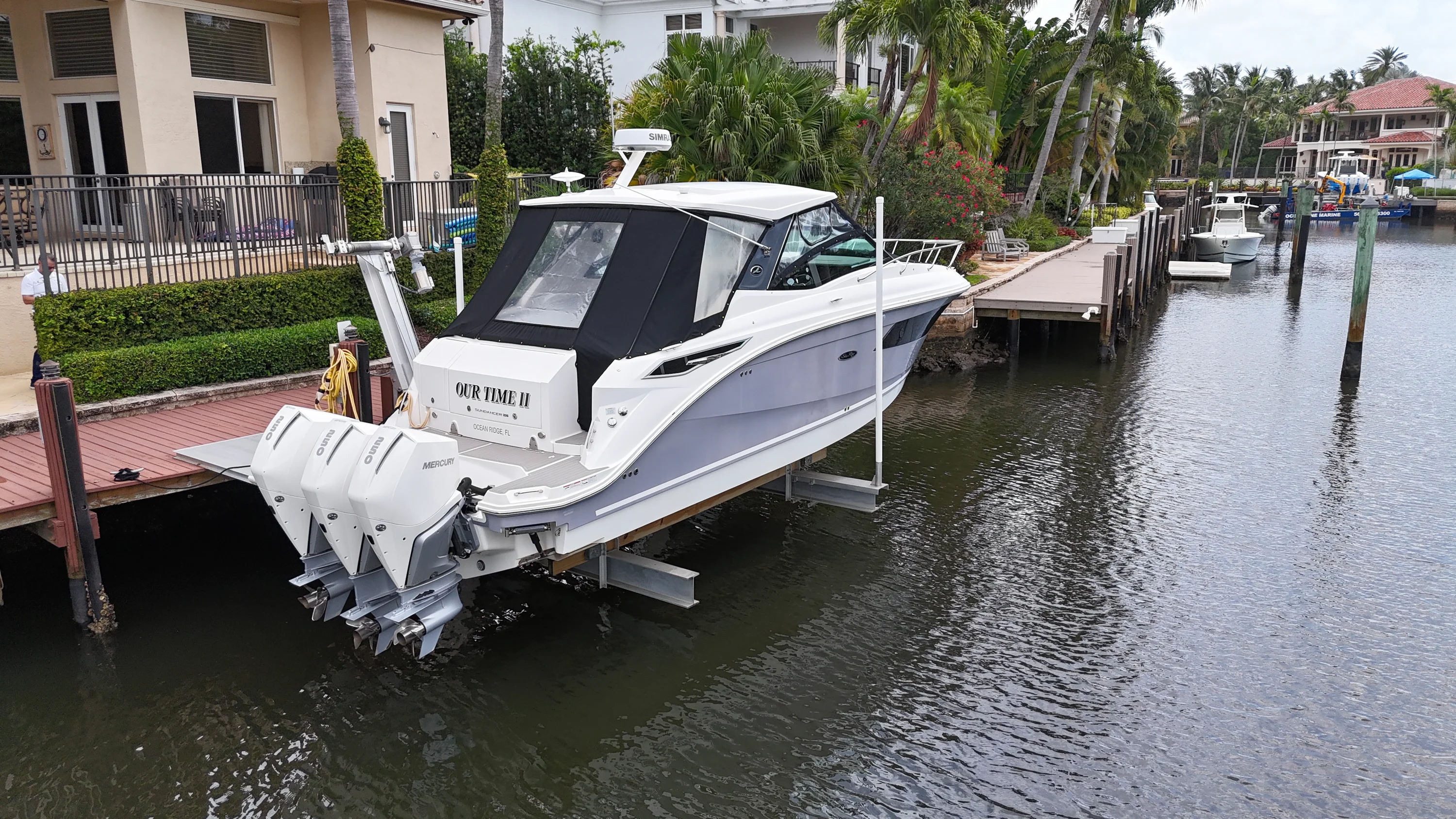 2022 Sea Ray 320 SUNDANCER OB Image Thumbnail #2