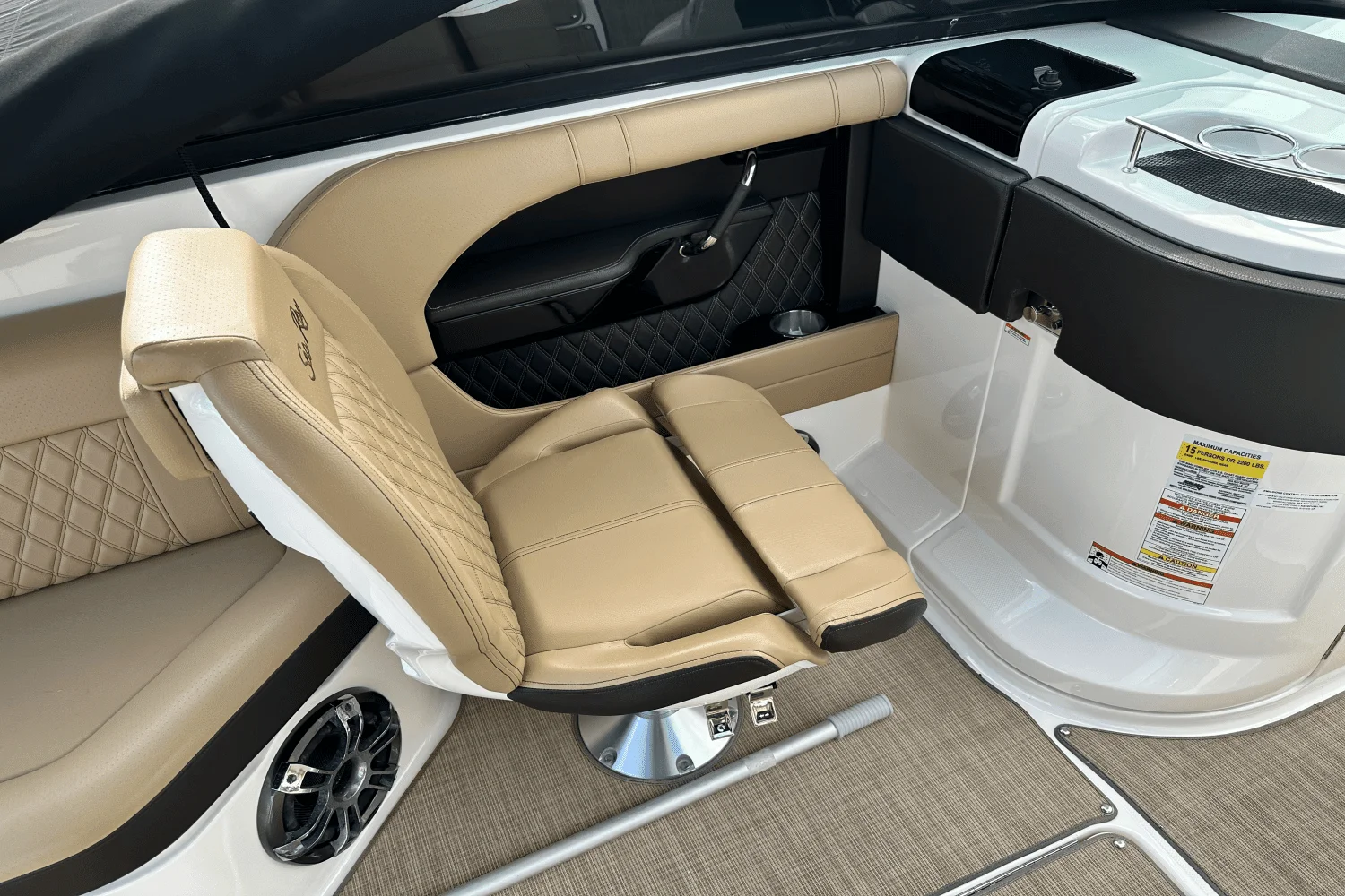 2019 Sea Ray 250 SLX Image Thumbnail #10