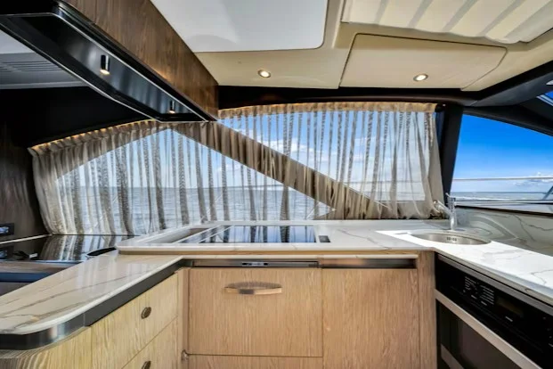 2021 Azimut S6 SPORTFLY Image Thumbnail #22