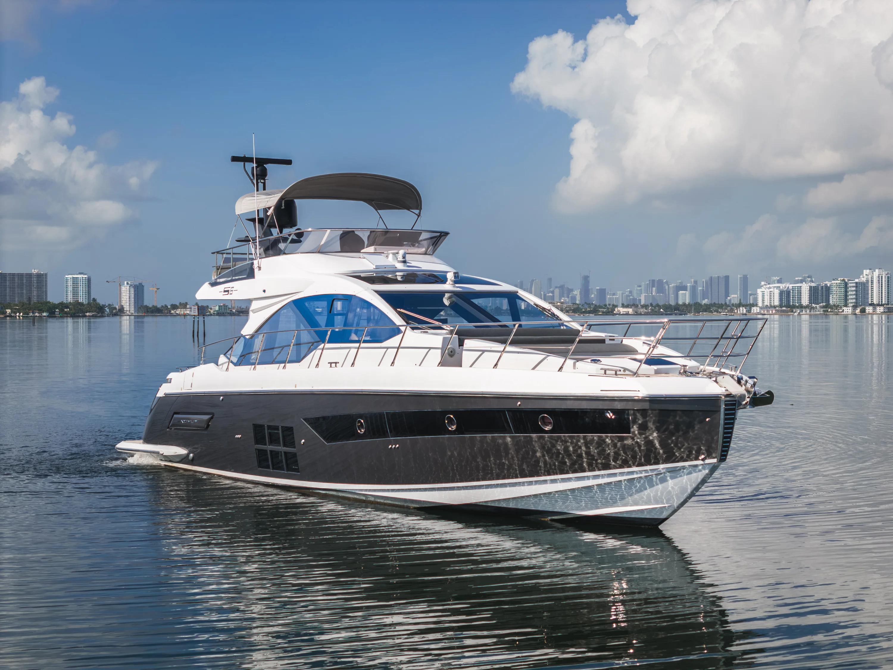 2021 Azimut S6 SPORTFLY Image Thumbnail #1
