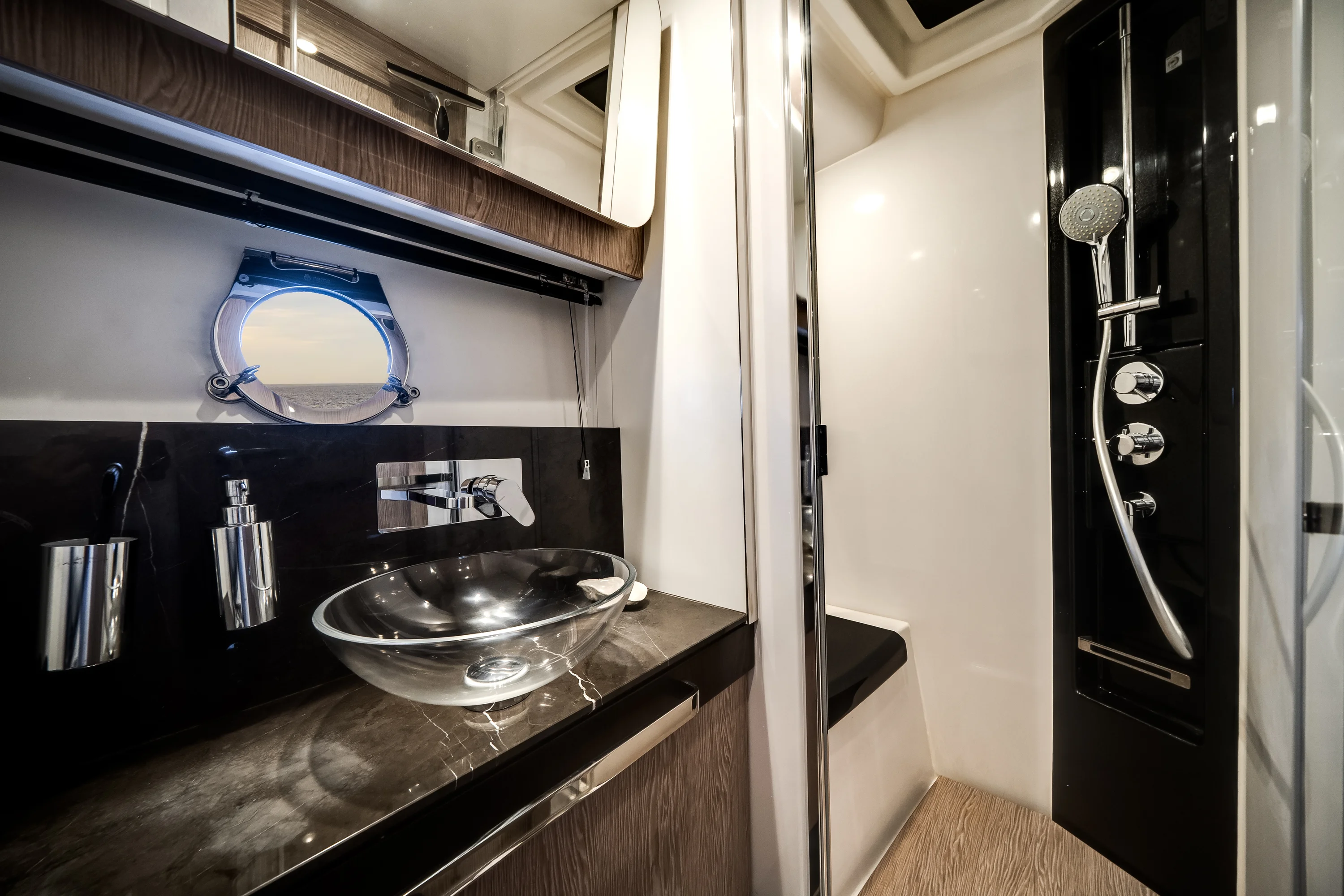 2021 Azimut S6 SPORTFLY Image Thumbnail #53