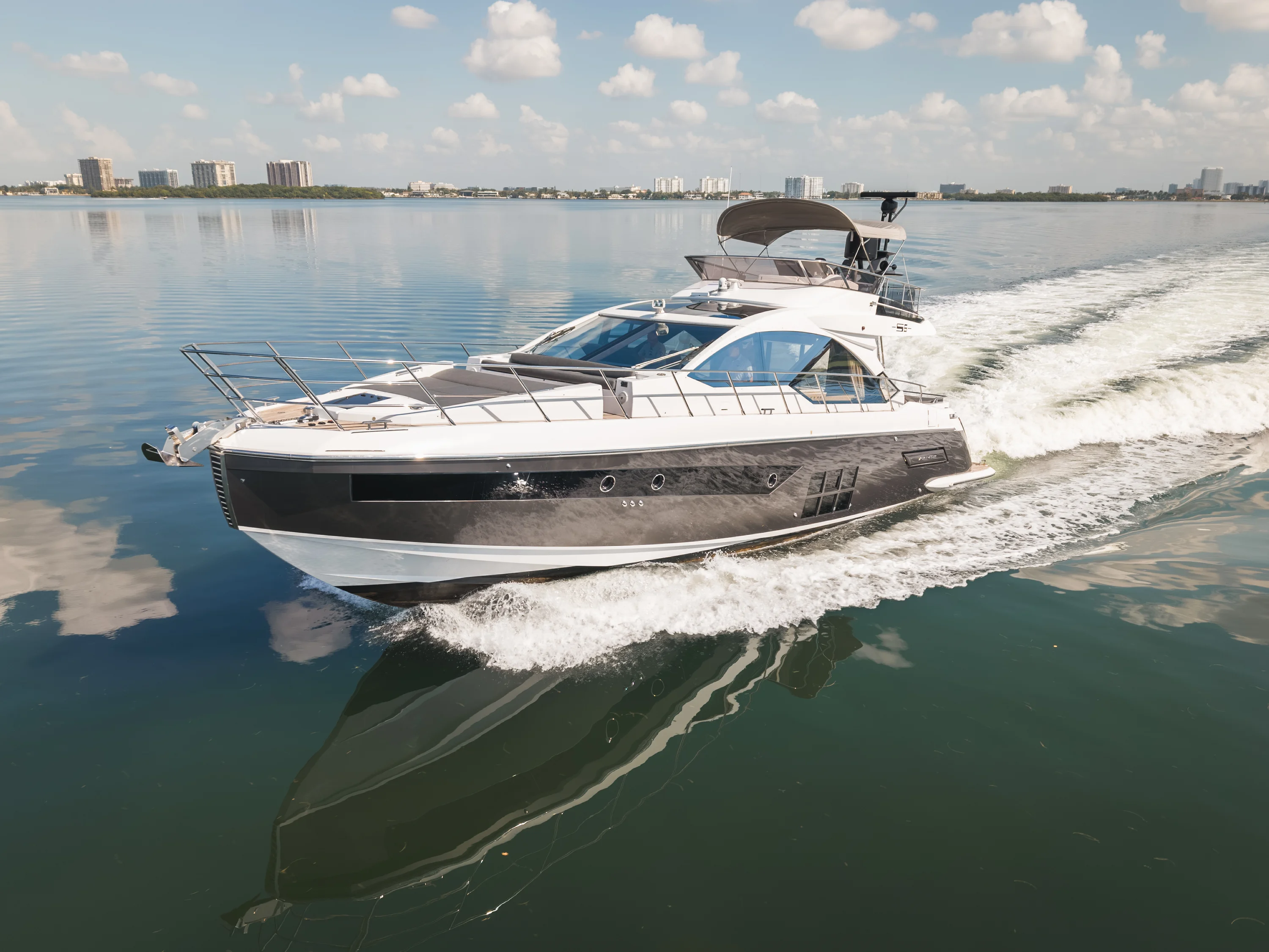 2021 Azimut S6 SPORTFLY Image Thumbnail #3