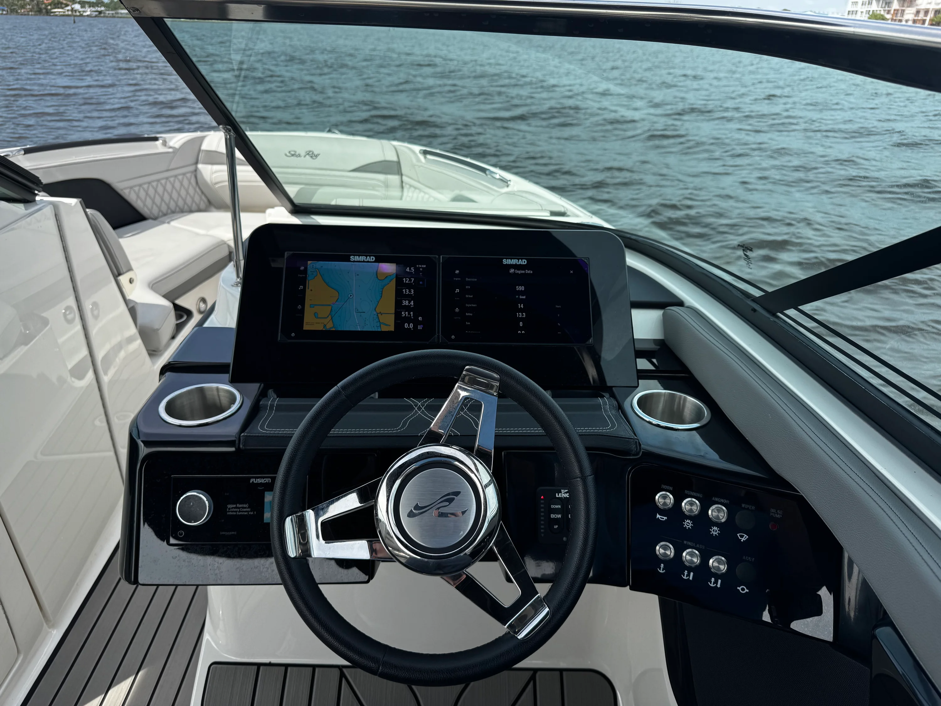 2025 Sea Ray 260 SLX OB Image Thumbnail #35