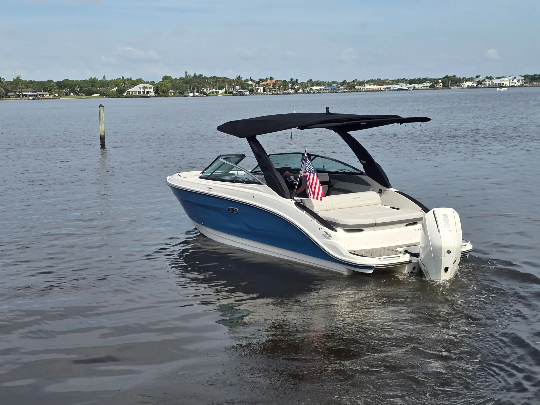 2025 Sea Ray 260 SLX OB Image Thumbnail #6