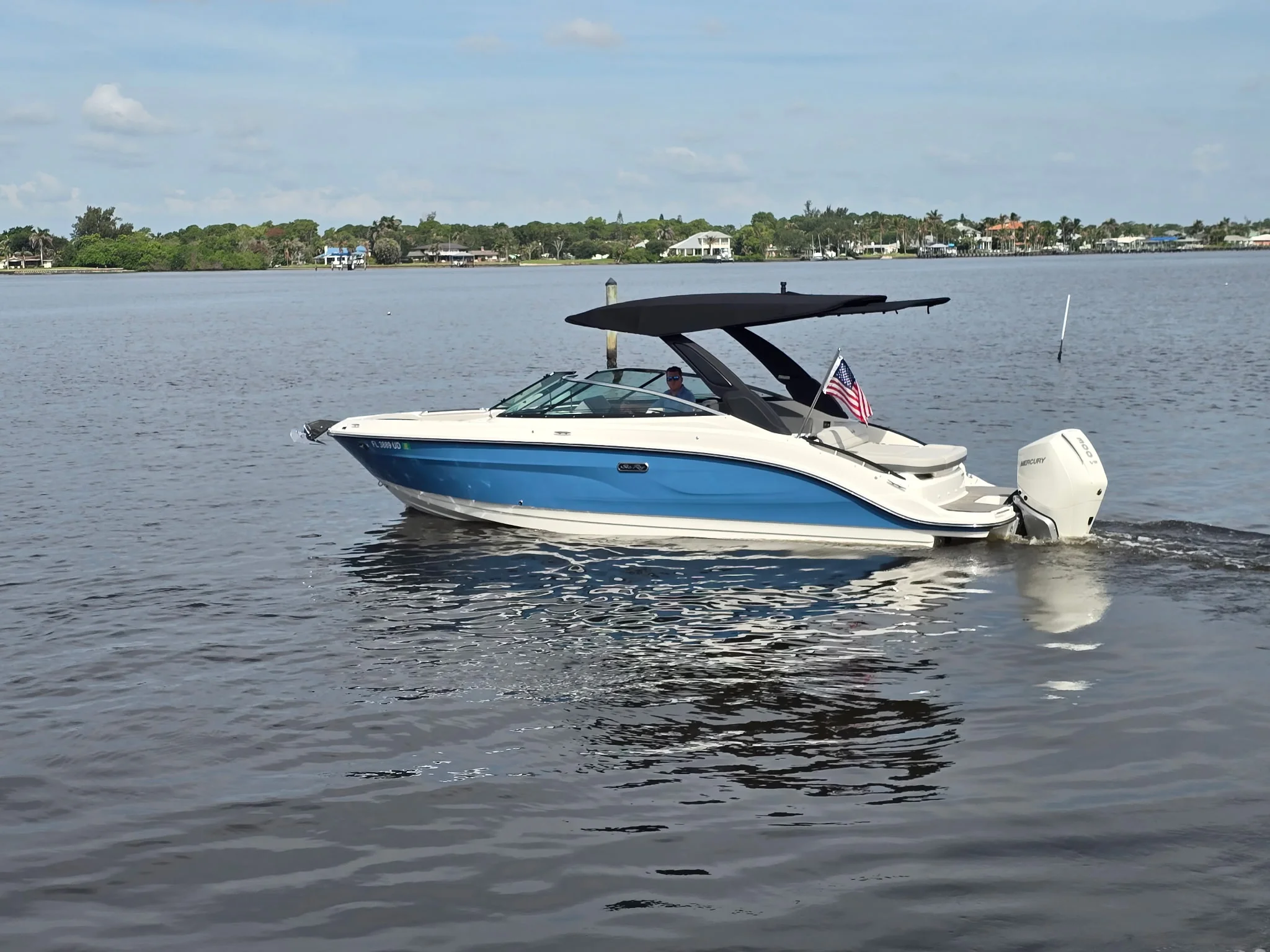 2025 Sea Ray 260 SLX OB Image Thumbnail #7