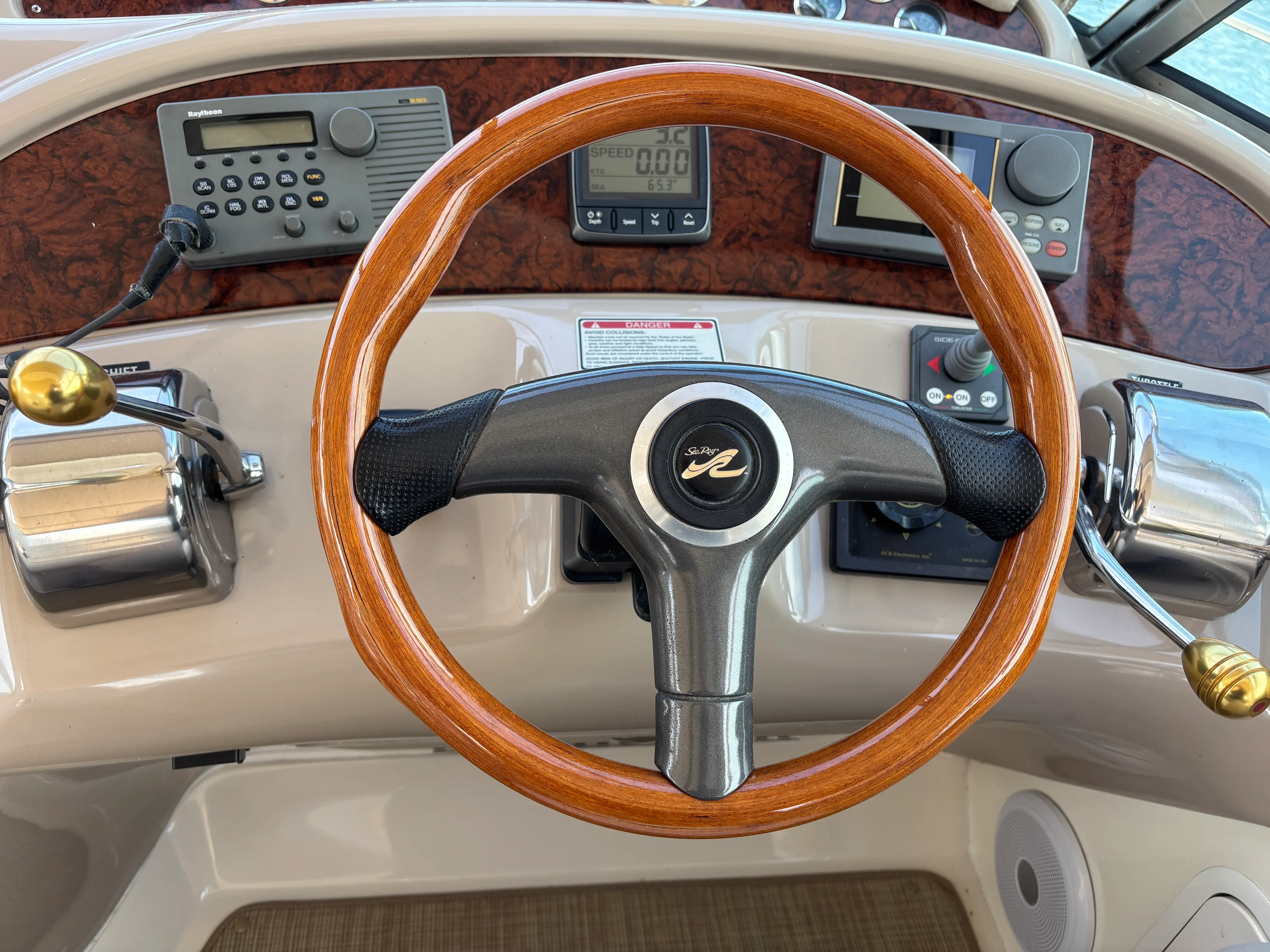 2000 Sea Ray 460 SUNDANCER Image Thumbnail #12
