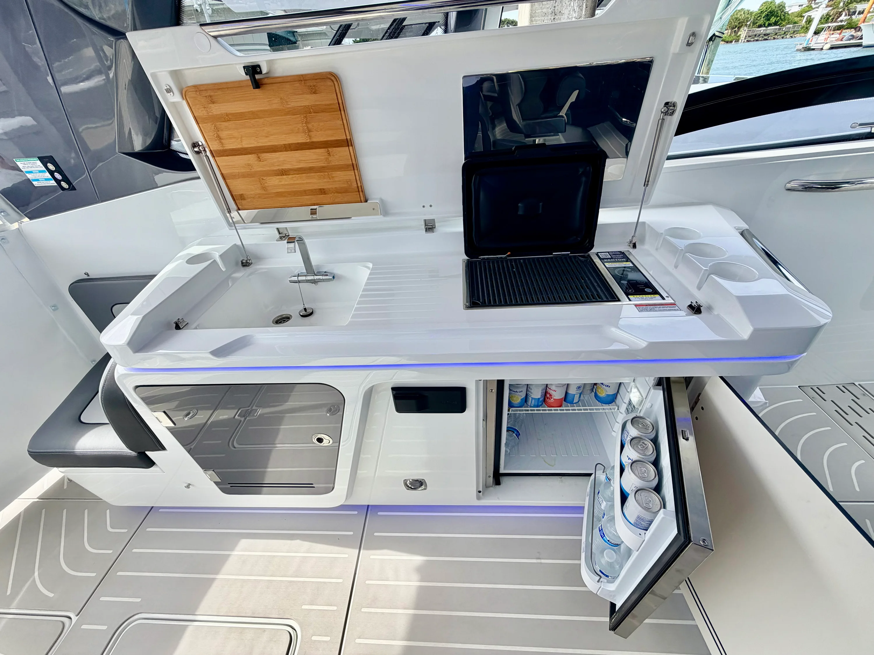2025 Galeon 375 GTO Image Thumbnail #21